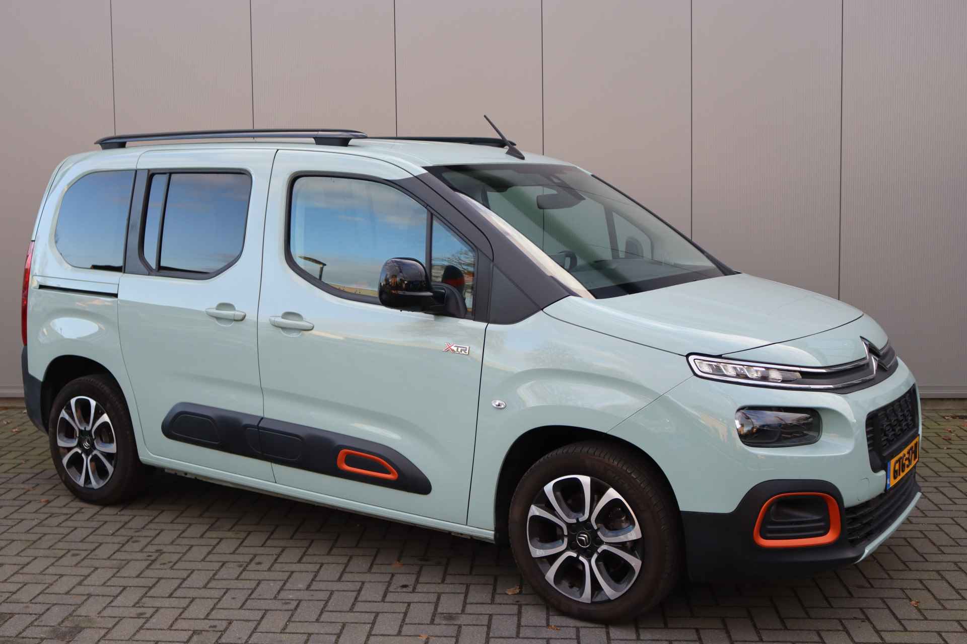 Citroën Berlingo 1.2 PureT. Automaat Shine Carplay/Parkeerhulp/Cruise-Control/Climate-Control - 2/34