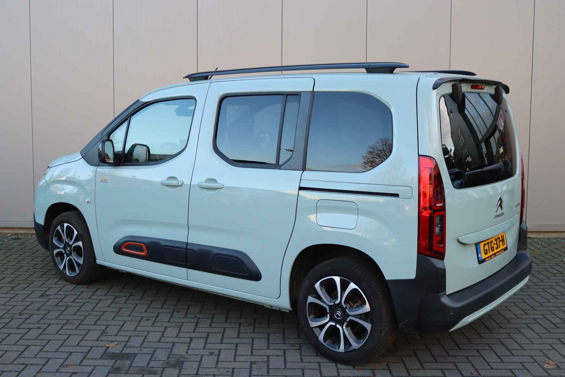 Citroën Berlingo 1.2 PureT. Automaat Shine Carplay/Parkeerhulp/Cruise-Control/Climate-Control - 4/34