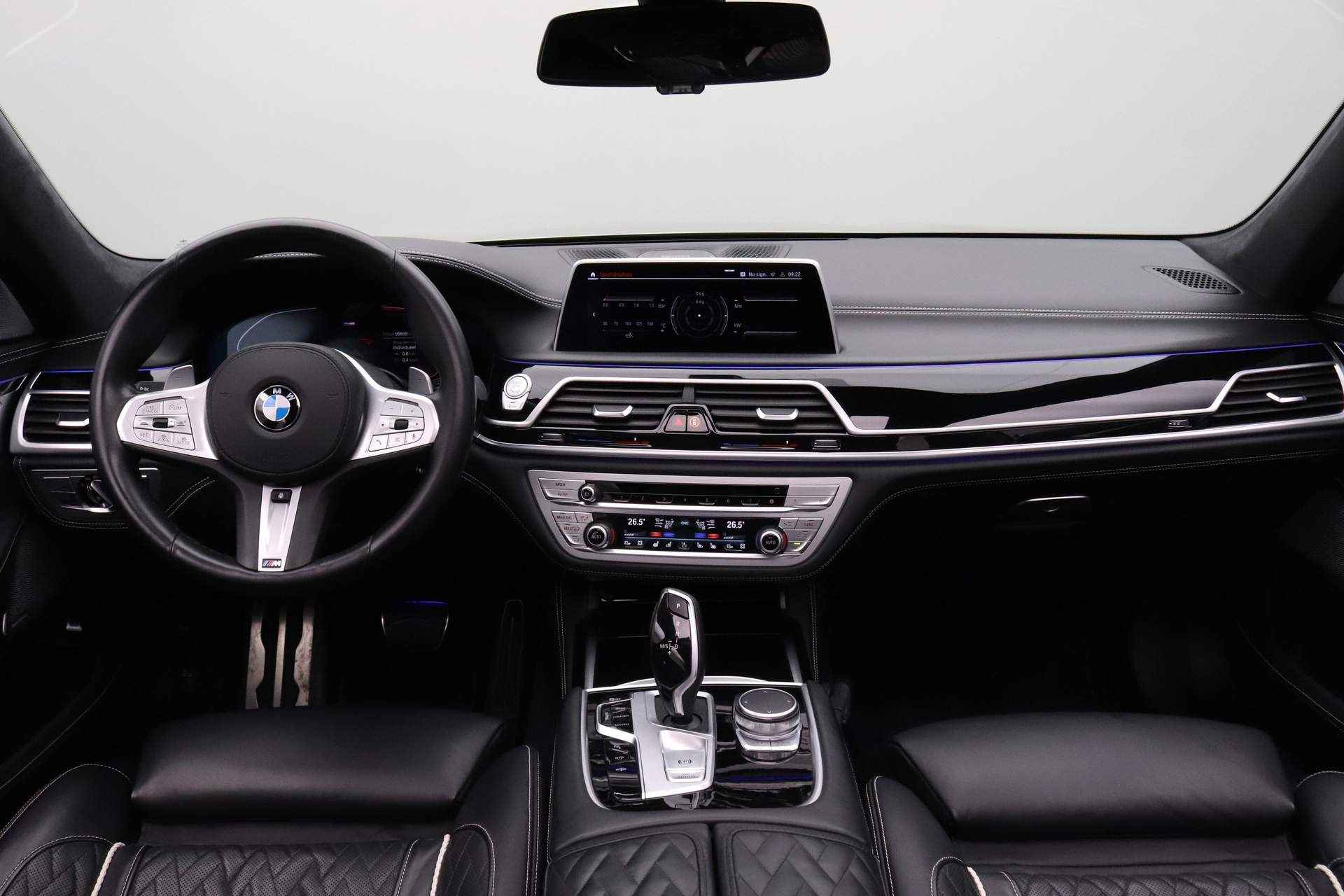 BMW 7 Serie 750i xDrive High Executive | M sportuitlaatsysteem | Integrale actieve besturing | Bowers & Wilkins High End Sound System | Deuren Soft-Close | Massagef. voor bestuurder en passagier | Driving Assistant Professional | - 26/30