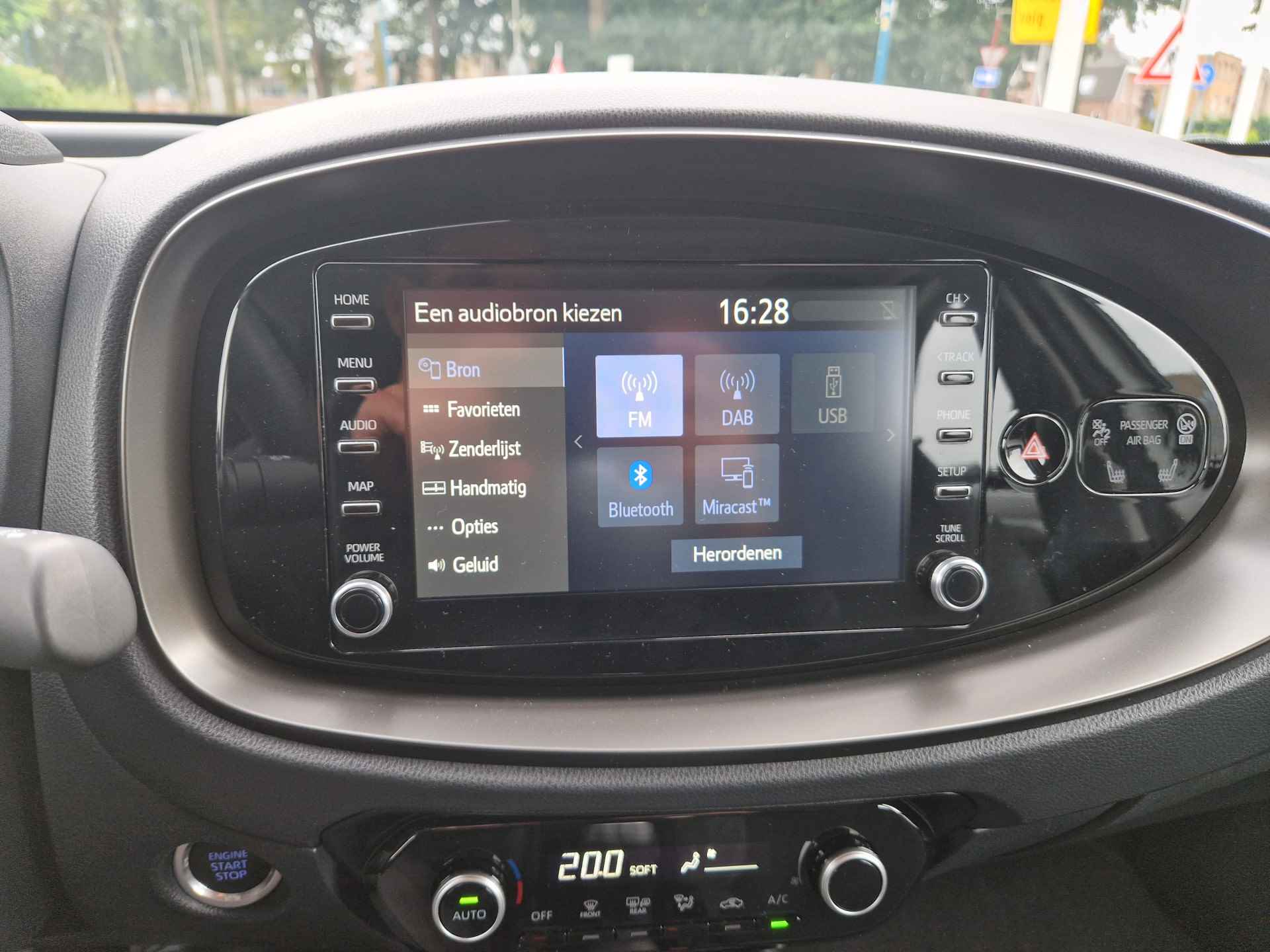 Toyota Aygo X 1.0 VVT-i MT Play Cruise control, Apple/Android, Key-less, Stoelverwarming ,  All-in Rijklaarprijs - 20/26