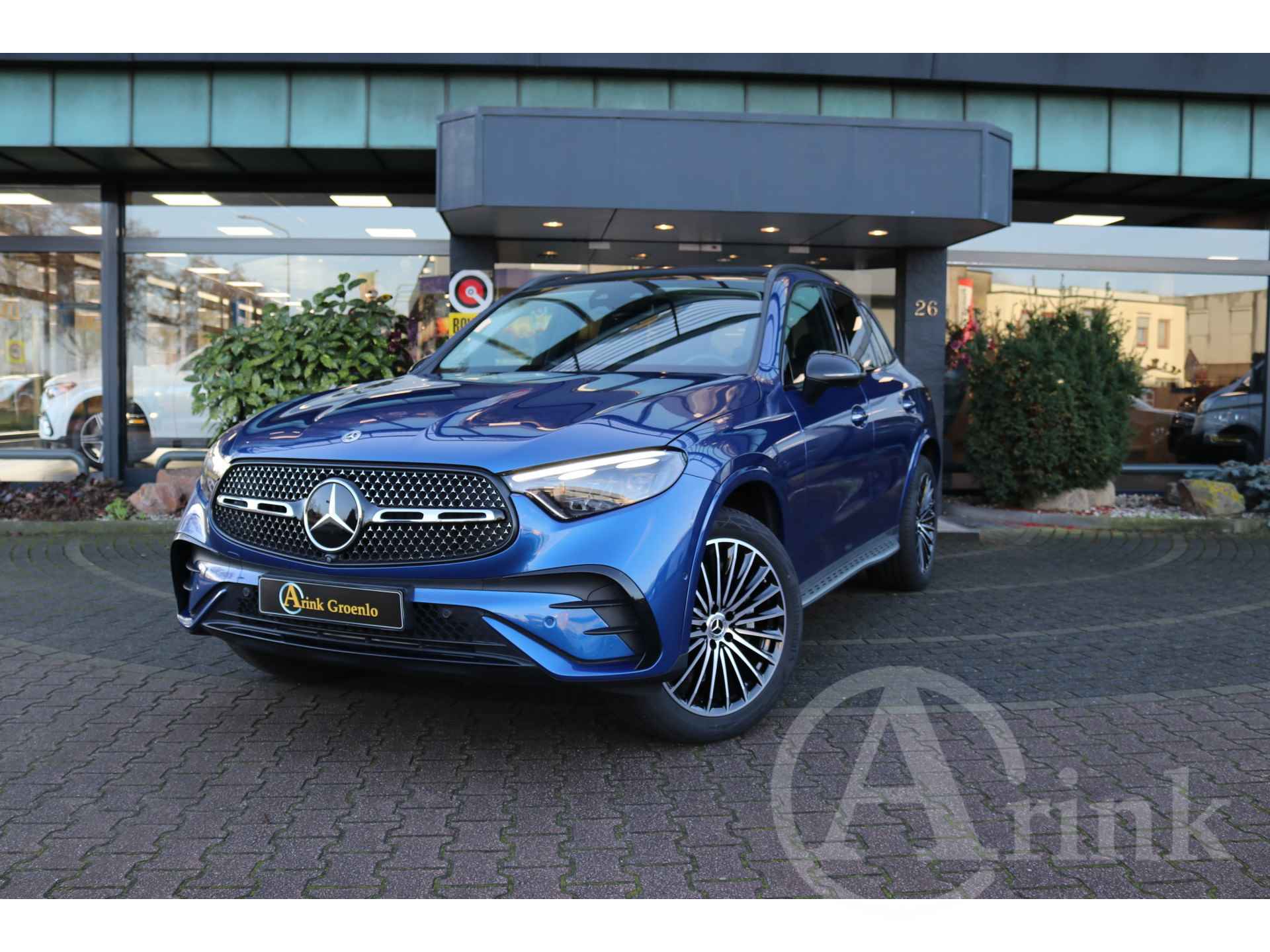 Mercedes-Benz GLC 300e 4MATIC AMG Line Premium Plus, Rijassistentiepakket, Panoramadak - 5/44