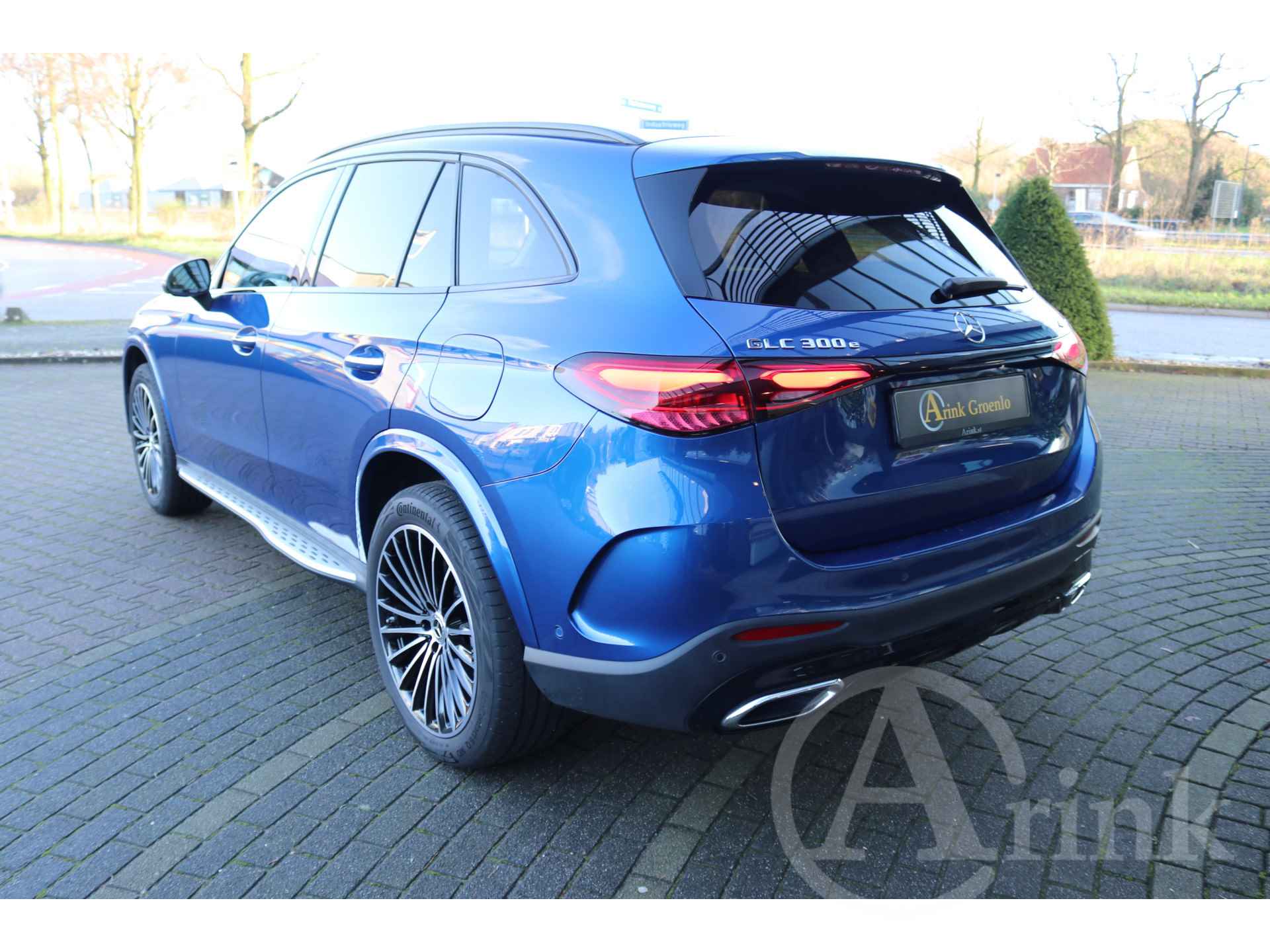 Mercedes-Benz GLC 300e 4MATIC AMG Line Premium Plus, Rijassistentiepakket, Panoramadak - 7/44