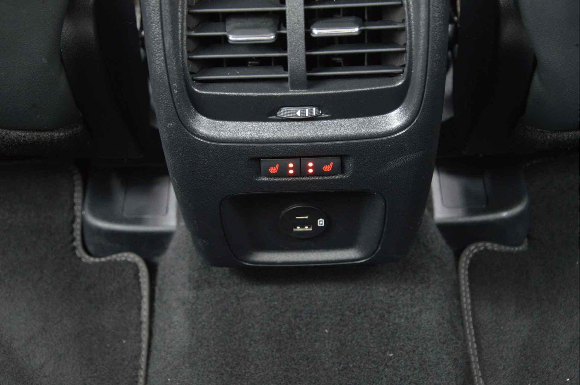 Ford Kuga Vignale 2.5 PHEV 225 pk | Trekhaak | Winter Pack |  Adapt. Cruise | Adapt. LED | Camera's | El. a. klep - 22/26