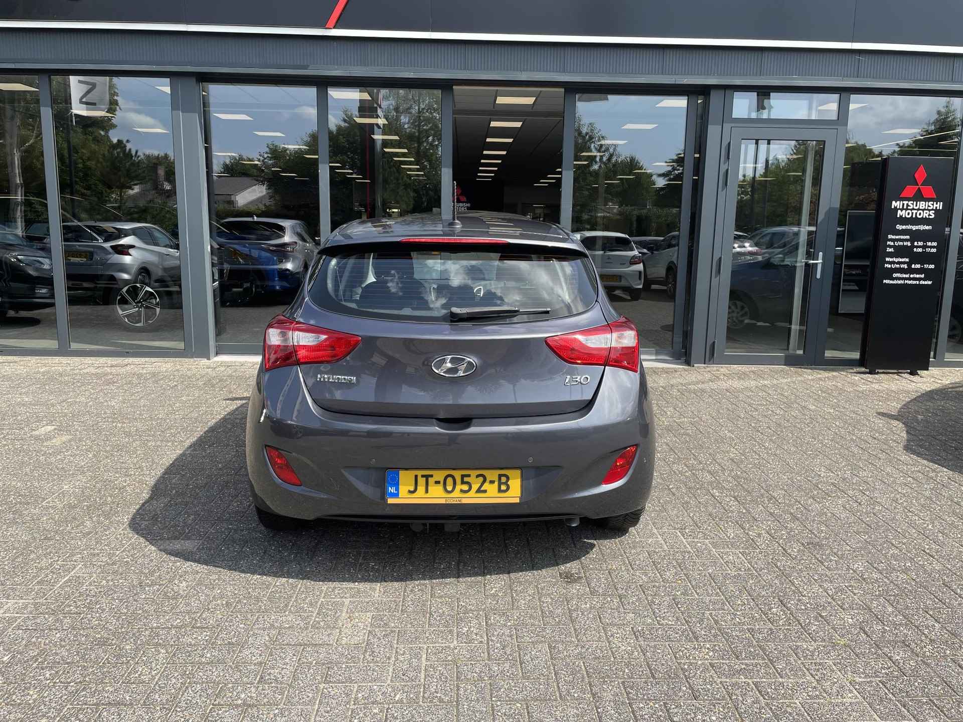 Hyundai i30 1.6 GDi Comfort | Navigatie | Climate Control | Cruise Control - 19/20