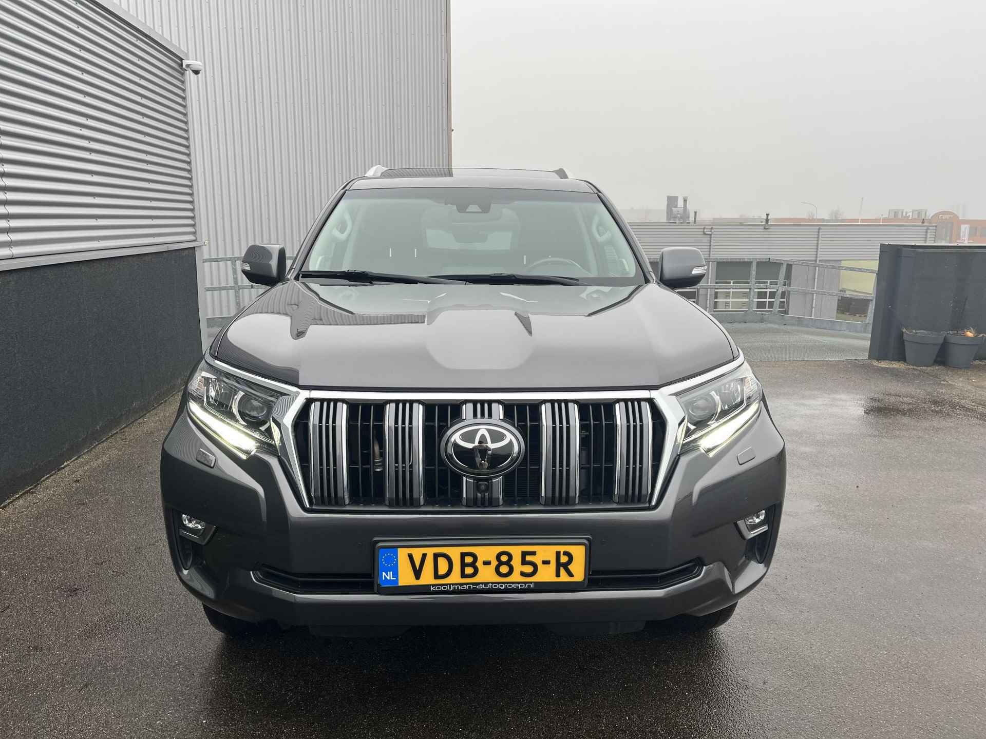 Toyota Land Cruiser 2.8 D-4D-F Executive Window Van Full option, Luchtvering, Trekhaak, Schuif/kanteldak, Lederen bekleding, Seat memory, 360" Camera, JBL, 1e eigenaar, Nieuw geleverd en dealeronderhouden - 5/59