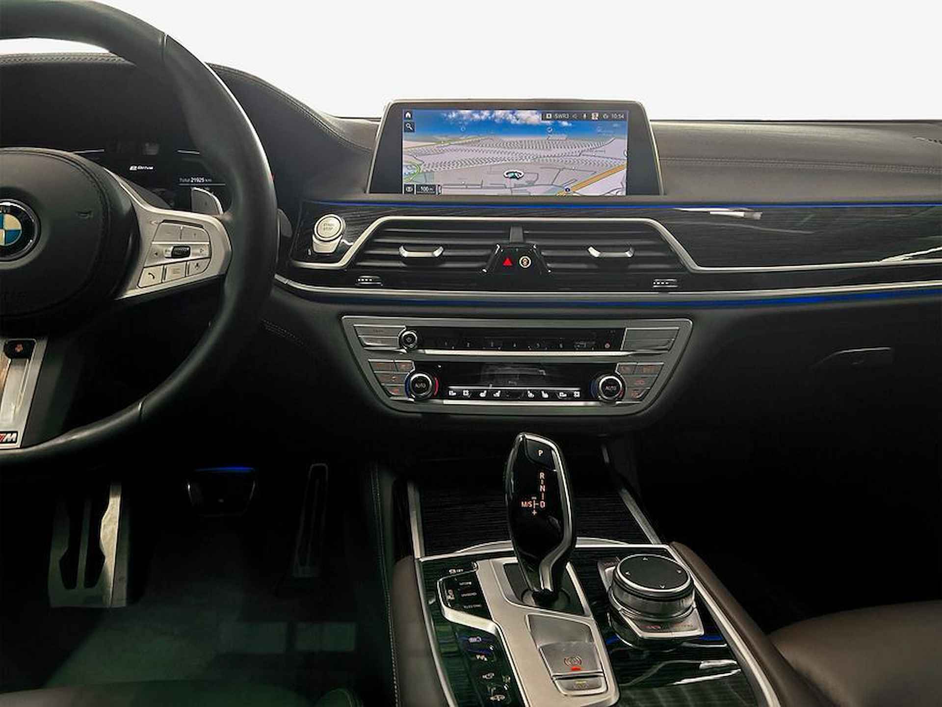 BMW 7 Serie 745Le xDrive High Executive M-Sport ACC Massage Stoelkoeling Panoramadak Head-Up Entertainment - 15/19