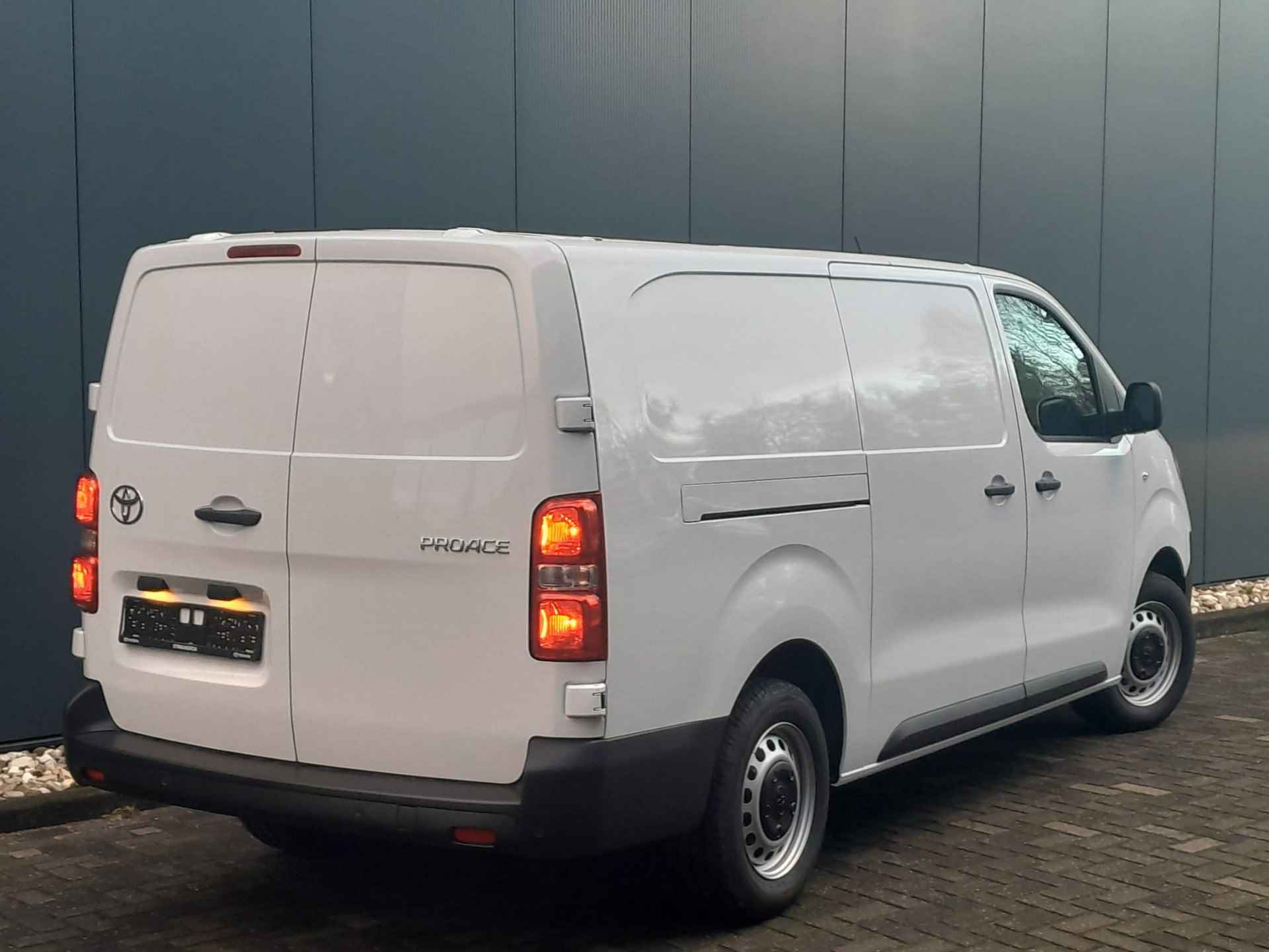 Toyota PROACE LONG BPM VRIJ 2.0 D 145pk Airco|Cruise|Pdc|Andoid-Auto Trekgewicht: 2.500kg - 4/16