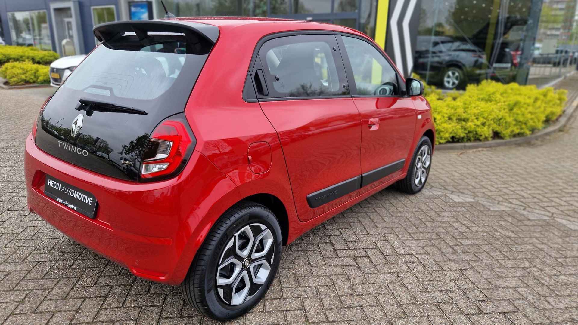 Renault Twingo Z.E. R80 E-Tech 22 kWh SUBSIDIE MOGELIJK! "Clima, Navi via Carplay/Android Auto, PDC" - 7/27