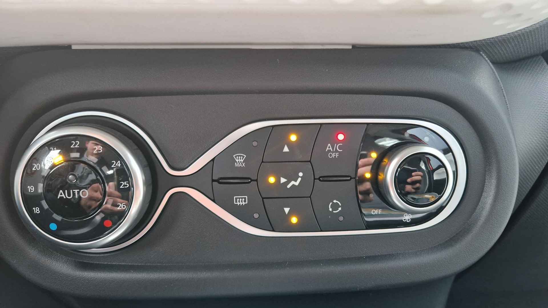 Renault Twingo Z.E. R80 E-Tech 22 kWh SUBSIDIE MOGELIJK! "Clima, Navi via Carplay/Android Auto, PDC" - 9/27