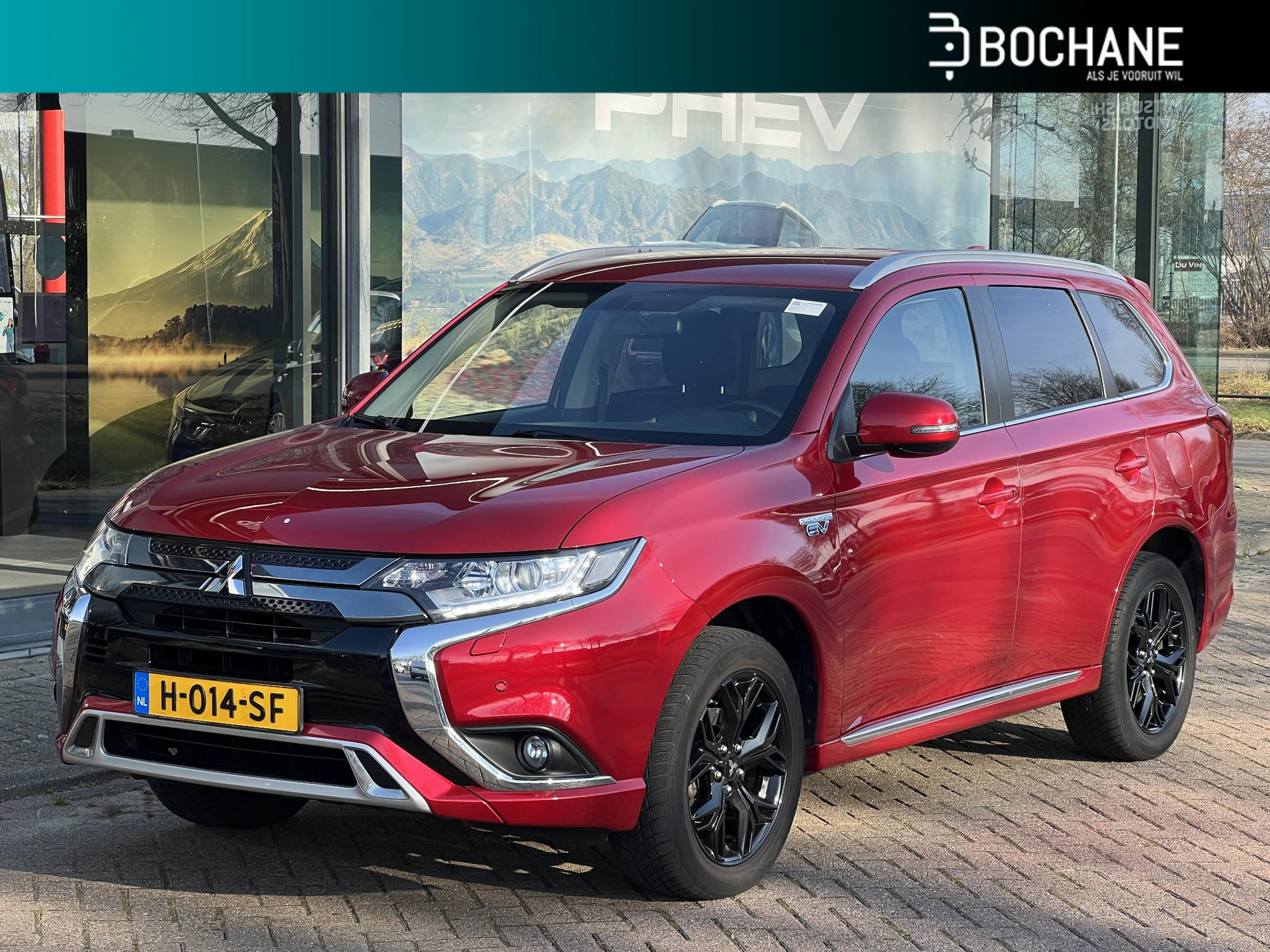 Mitsubishi Outlander 2.4 PHEV Pure+ | Afneembare trekhaak | Leder | Navigatie met Carplay/Android