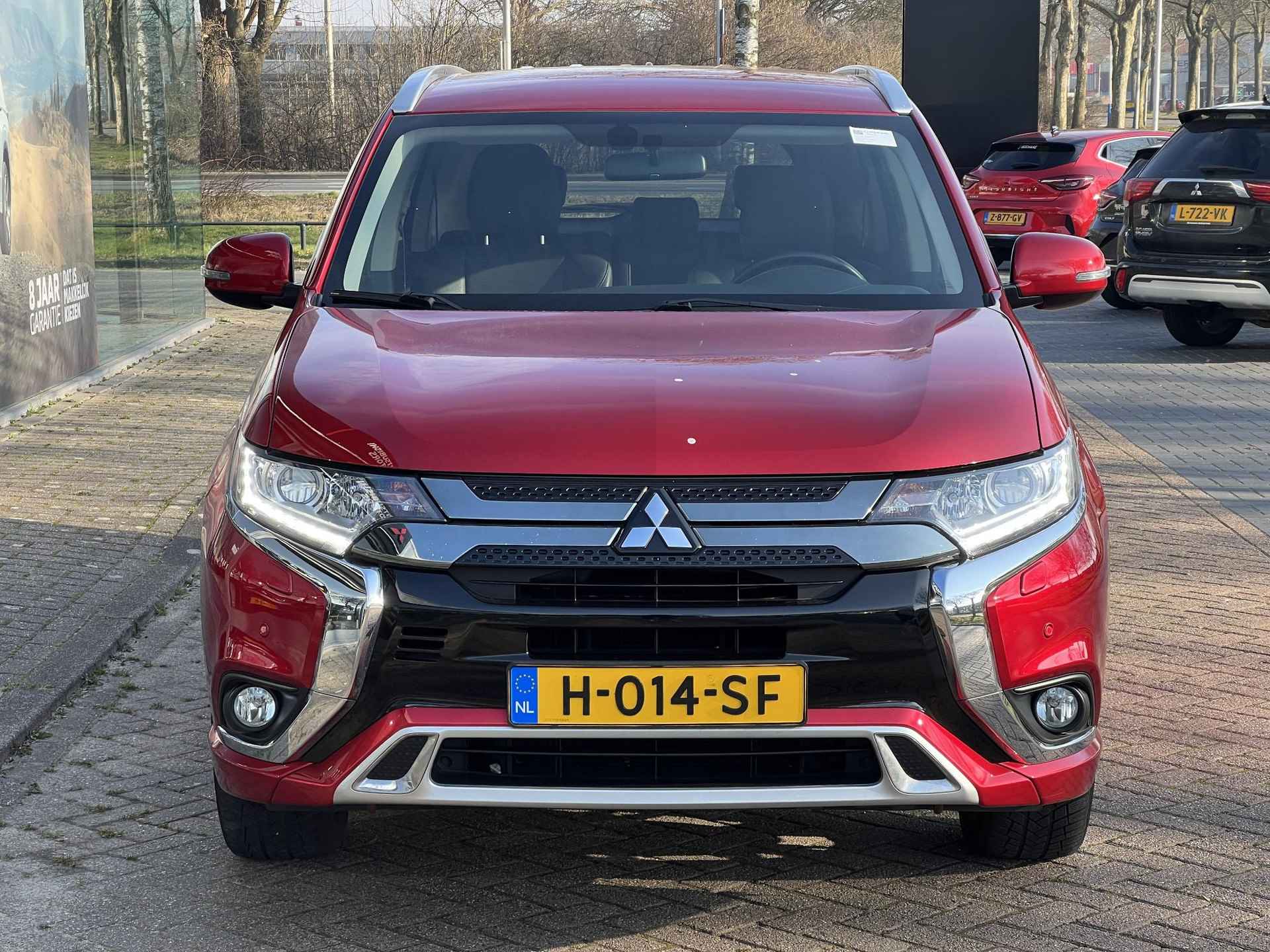 Mitsubishi Outlander 2.4 PHEV Pure+ | Afneembare trekhaak | Leder | Navigatie met Carplay/Android - 11/16