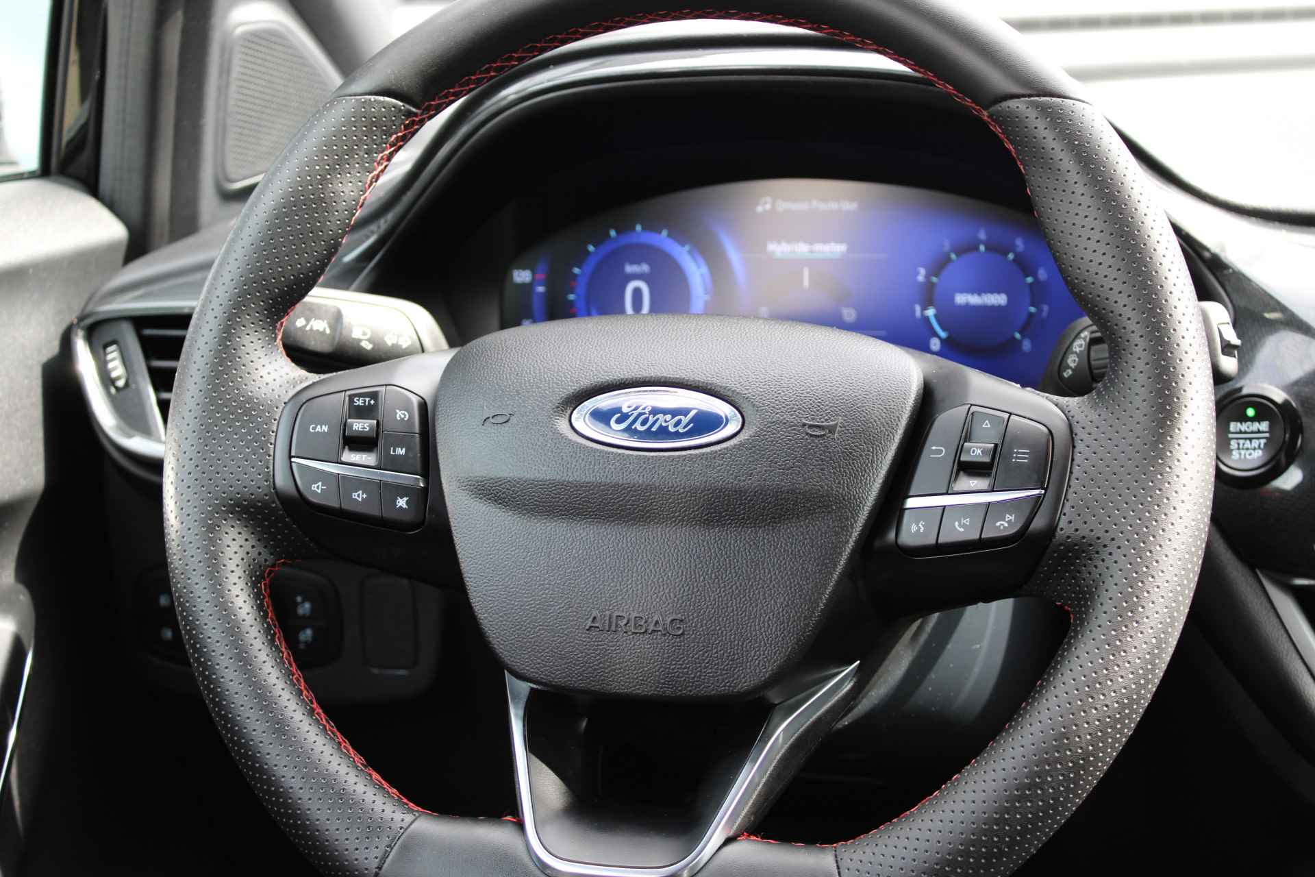 Ford Puma 1.0 EcoBoost Hybrid Titanium / Navigatie / Parkeer sensor / 17'' LMV / DAB / Cruise Control / Climate Control / "Vraag een vrijblijvende offerte aan!" - 6/30