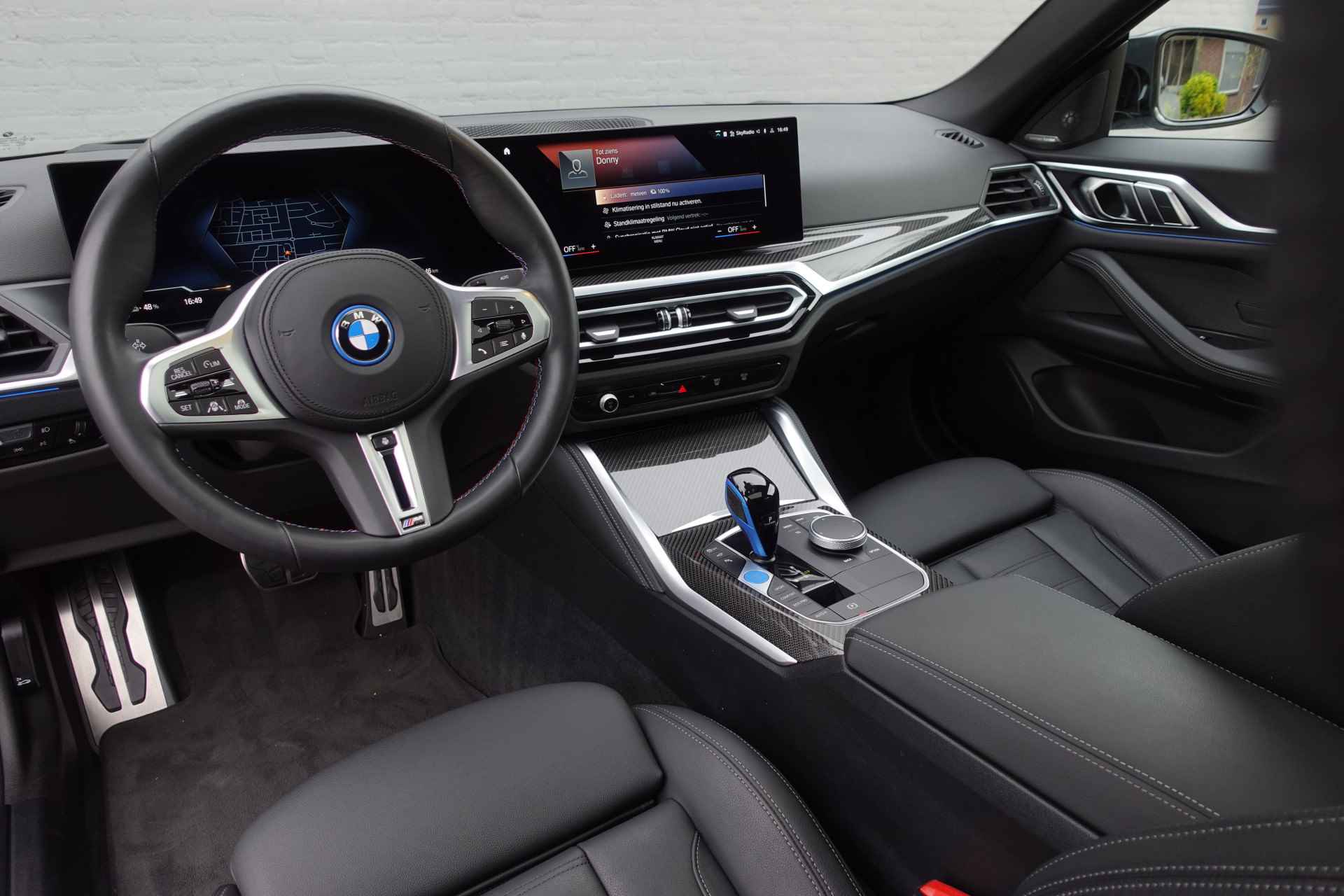 BMW i4 M50 High Executive 84 kWh | SCHUIF/ KANTEL- DAK | HARMAN KARDON AUDIO | TREKHAAK | VOL- OPTIES! - 44/59