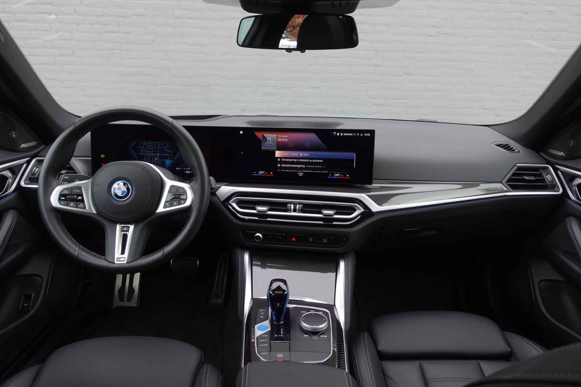 BMW i4 M50 High Executive 84 kWh | SCHUIF/ KANTEL- DAK | HARMAN KARDON AUDIO | TREKHAAK | VOL- OPTIES! - 48/59