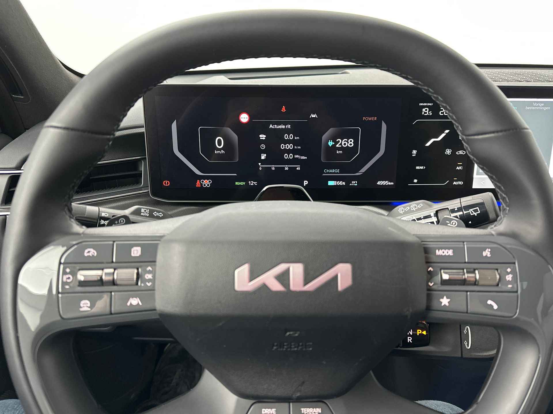 Kia EV9 Launch Edition GT-Line AWD 99.8 kWh | Automaat | Stuurverwarming | Stoelverwarming | Stoelmassage | 2500 kg trekgewicht! | - 7/44