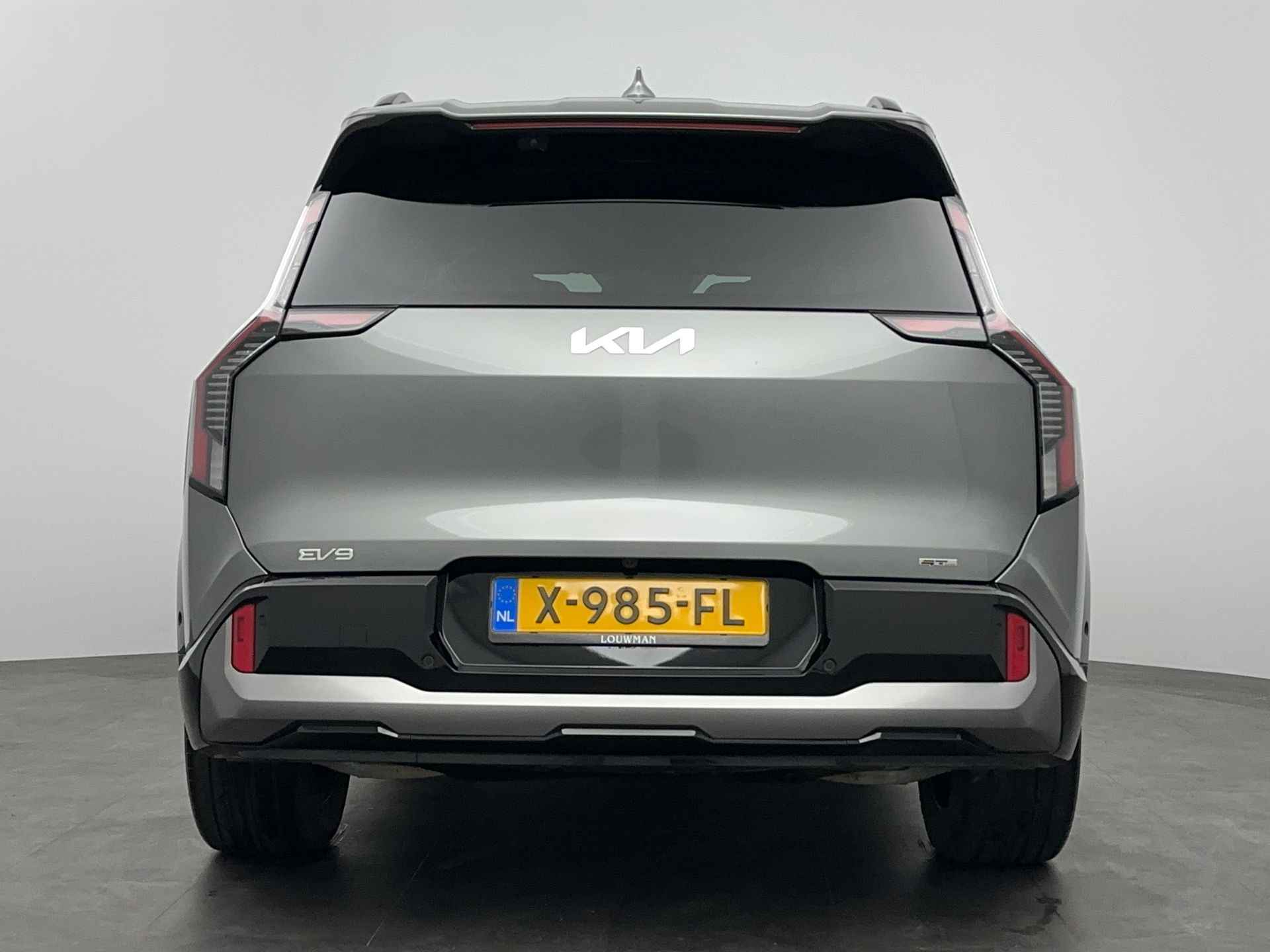 Kia EV9 Launch Edition GT-Line AWD 99.8 kWh | Automaat | Stuurverwarming | Stoelverwarming | Stoelmassage | 2500 kg trekgewicht! | - 18/44