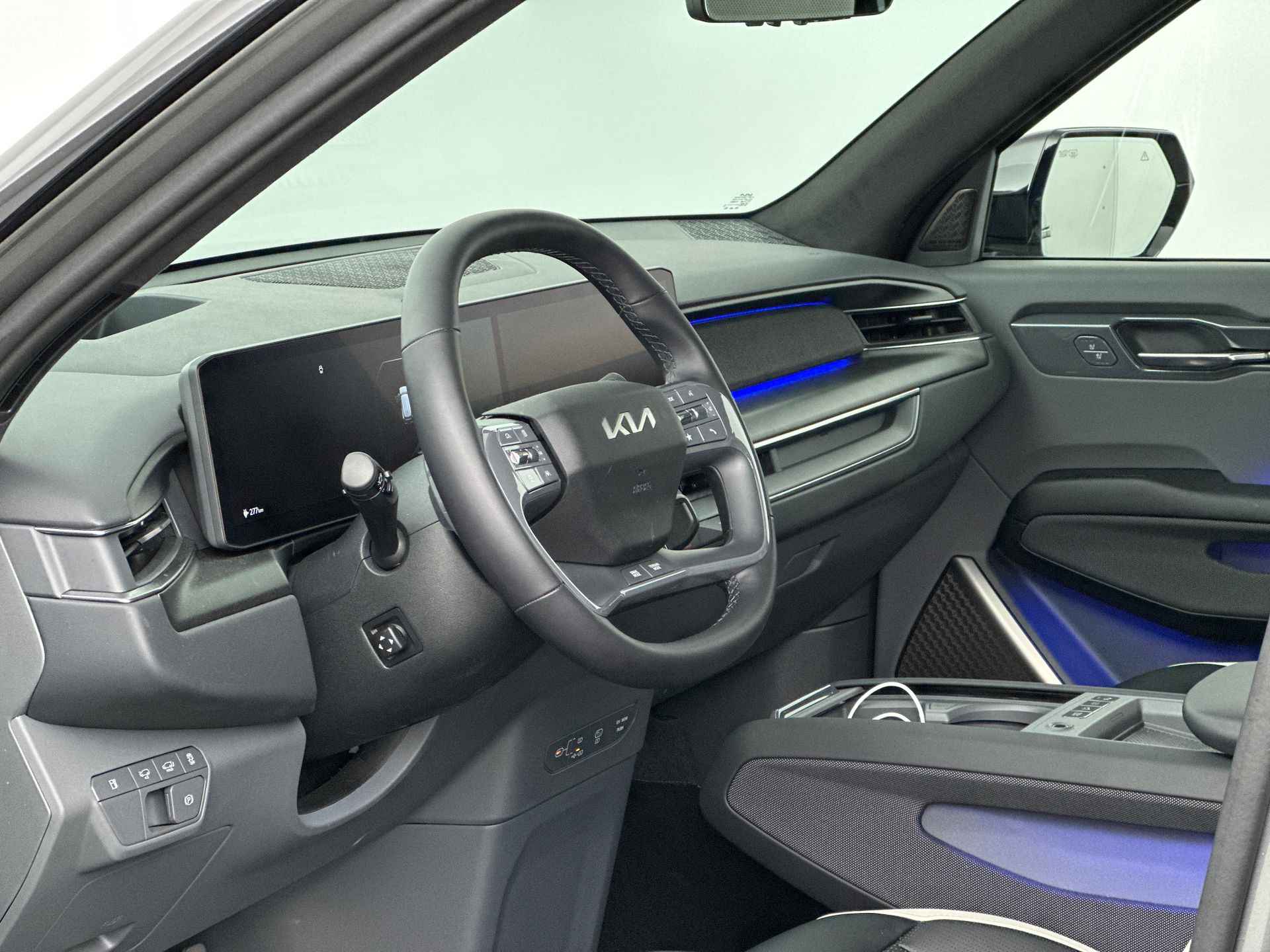 Kia EV9 Launch Edition GT-Line AWD 99.8 kWh | Automaat | Stuurverwarming | Stoelverwarming | Stoelmassage | 2500 kg trekgewicht! | - 24/44