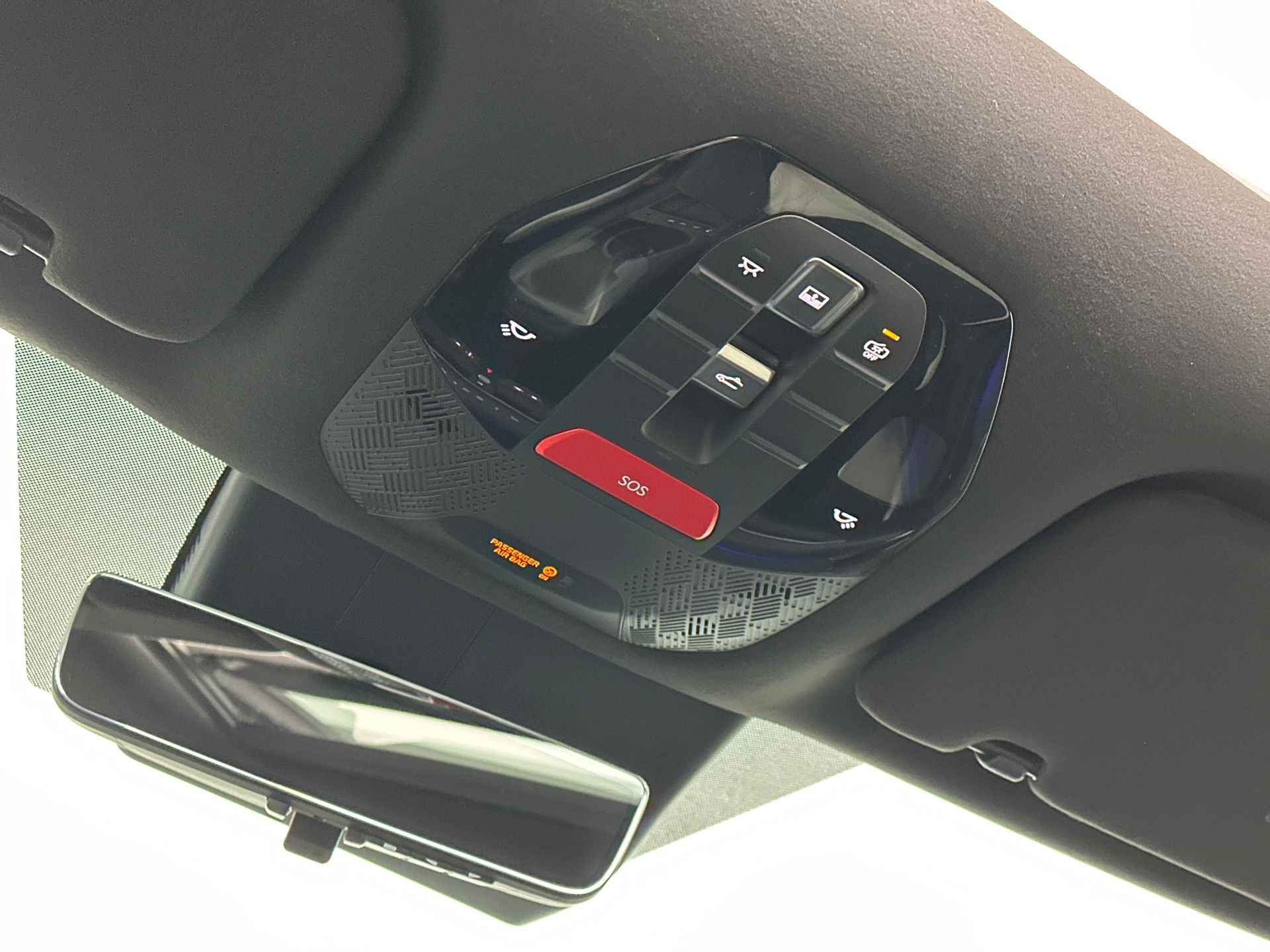 Kia EV9 Launch Edition GT-Line AWD 99.8 kWh | Automaat | Stuurverwarming | Stoelverwarming | Stoelmassage | 2500 kg trekgewicht! | - 32/44