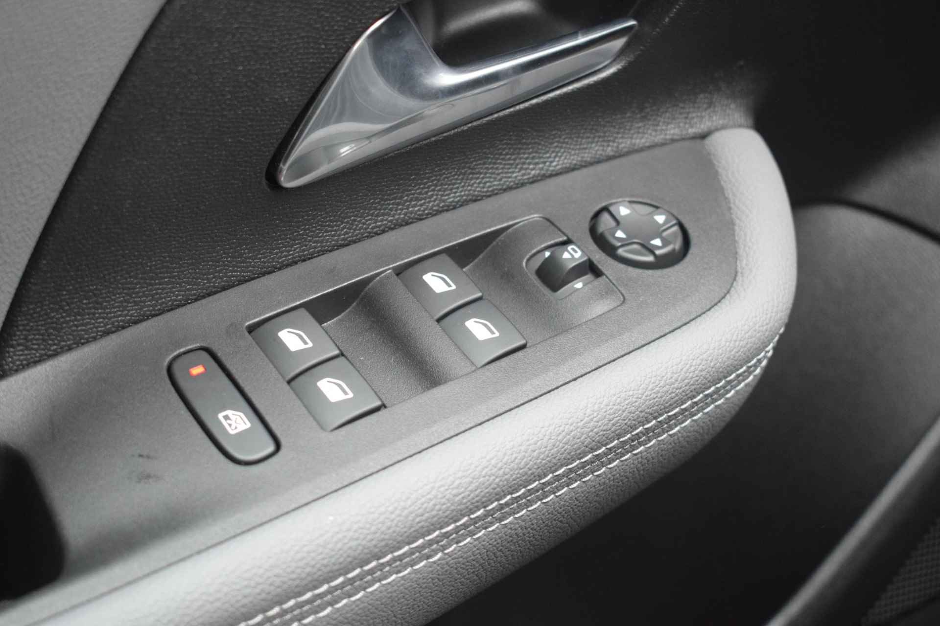 Opel Mokka-e Elegance 50-kWh 11kw bl.  | Apple Carplay | Achteruitrijcamera - 14/33