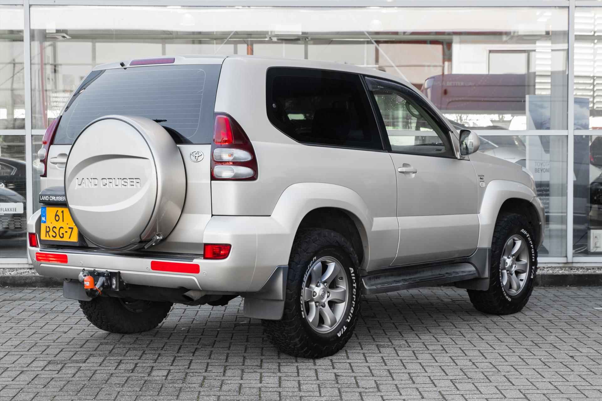 Toyota Land Cruiser 120 3.0 D-4D VX - 3/36