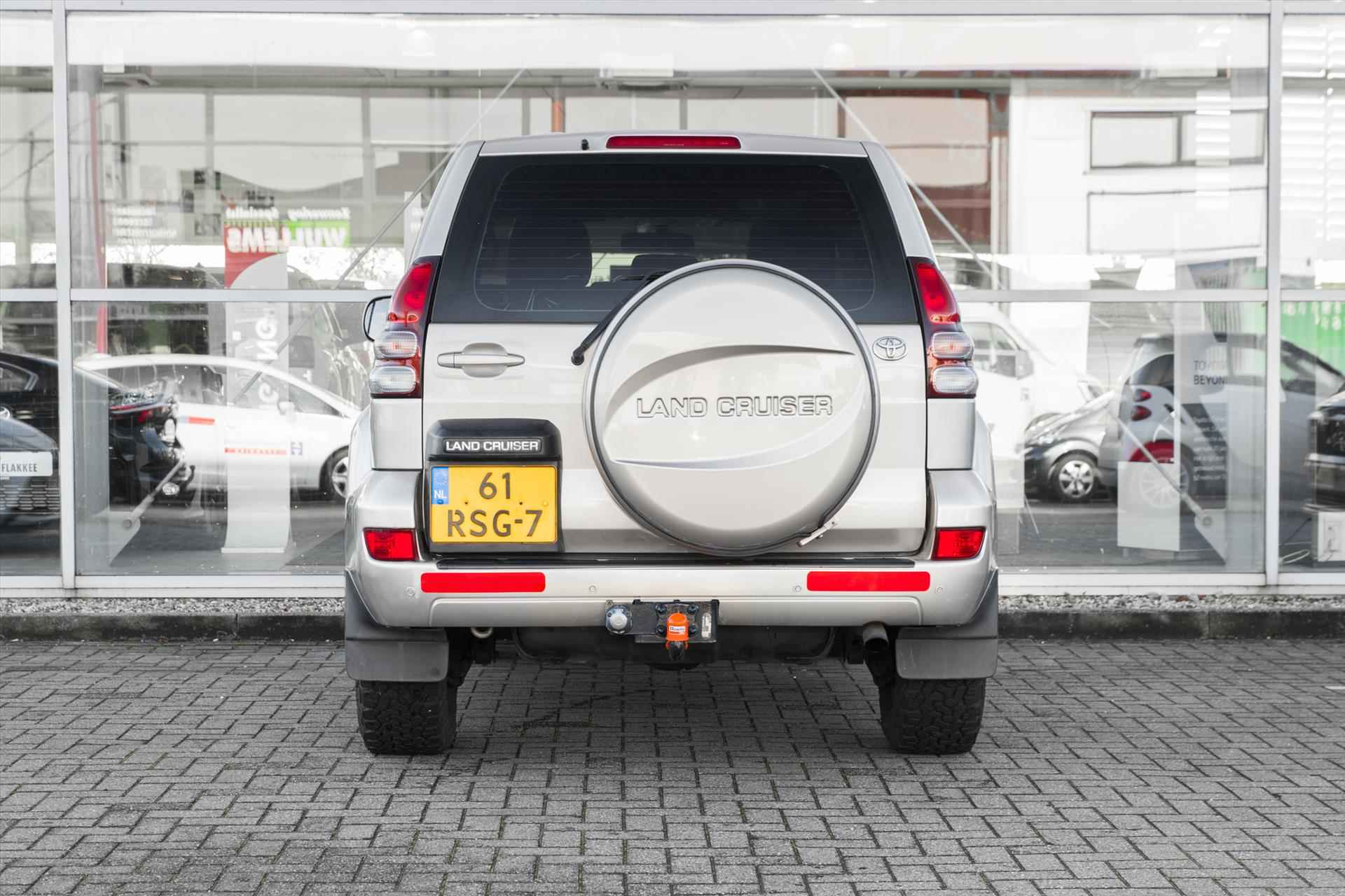 Toyota Land Cruiser 120 3.0 D-4D VX - 9/36