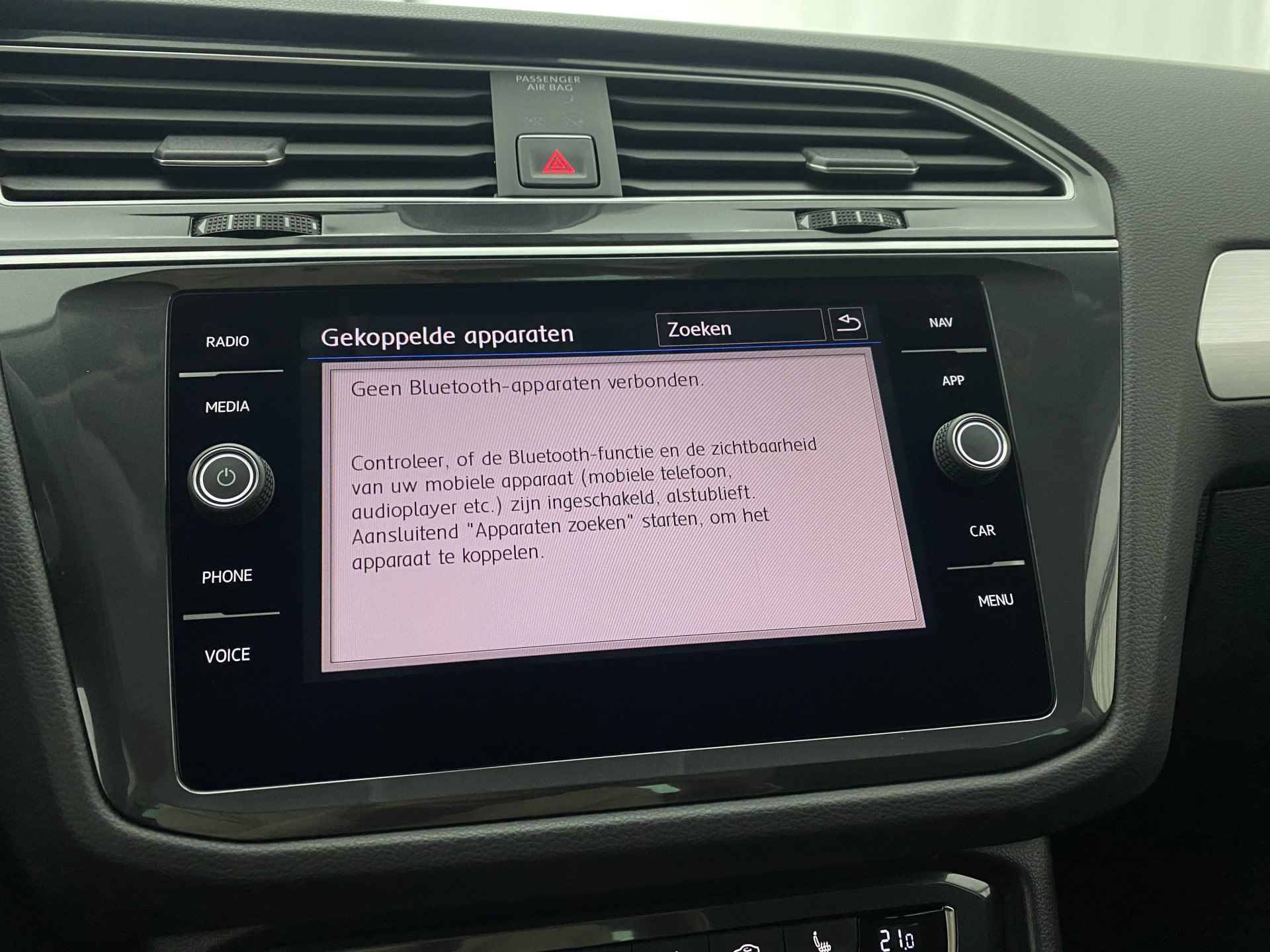 Volkswagen Tiguan 1.4 TSI ACT Comfortline Automaat | Navi | ACC | PDC | Climate Control | Trekhaak | - 27/36