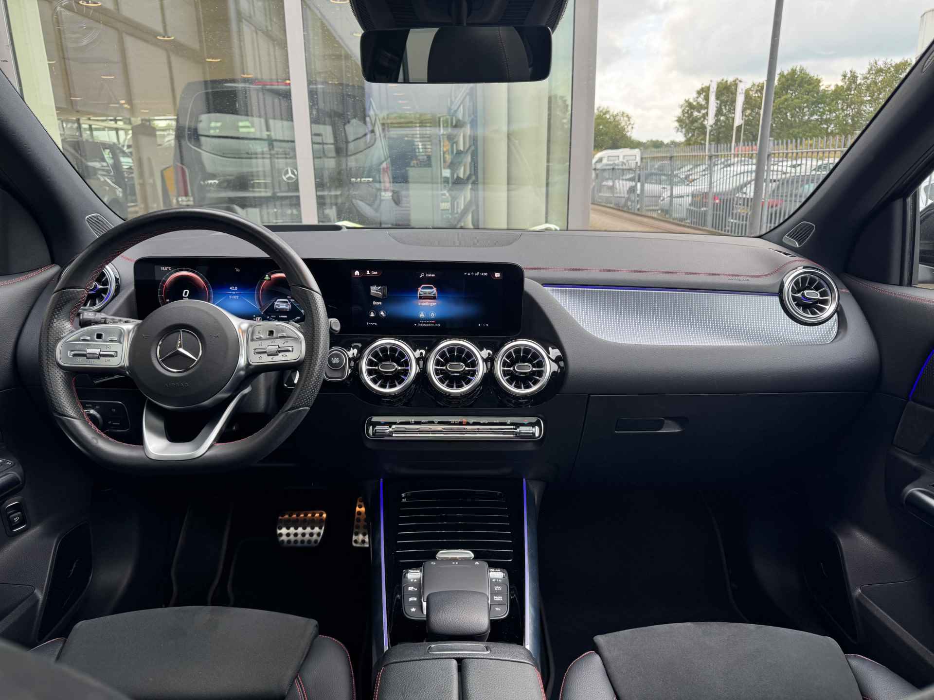 Mercedes-Benz EQA 250 Premium Plus AMG Line Automaat | Panoramadak | 360 Camera | Head-up display | Burmester soundsysteem | Elek. verstelbare voorstoelen - 5/15