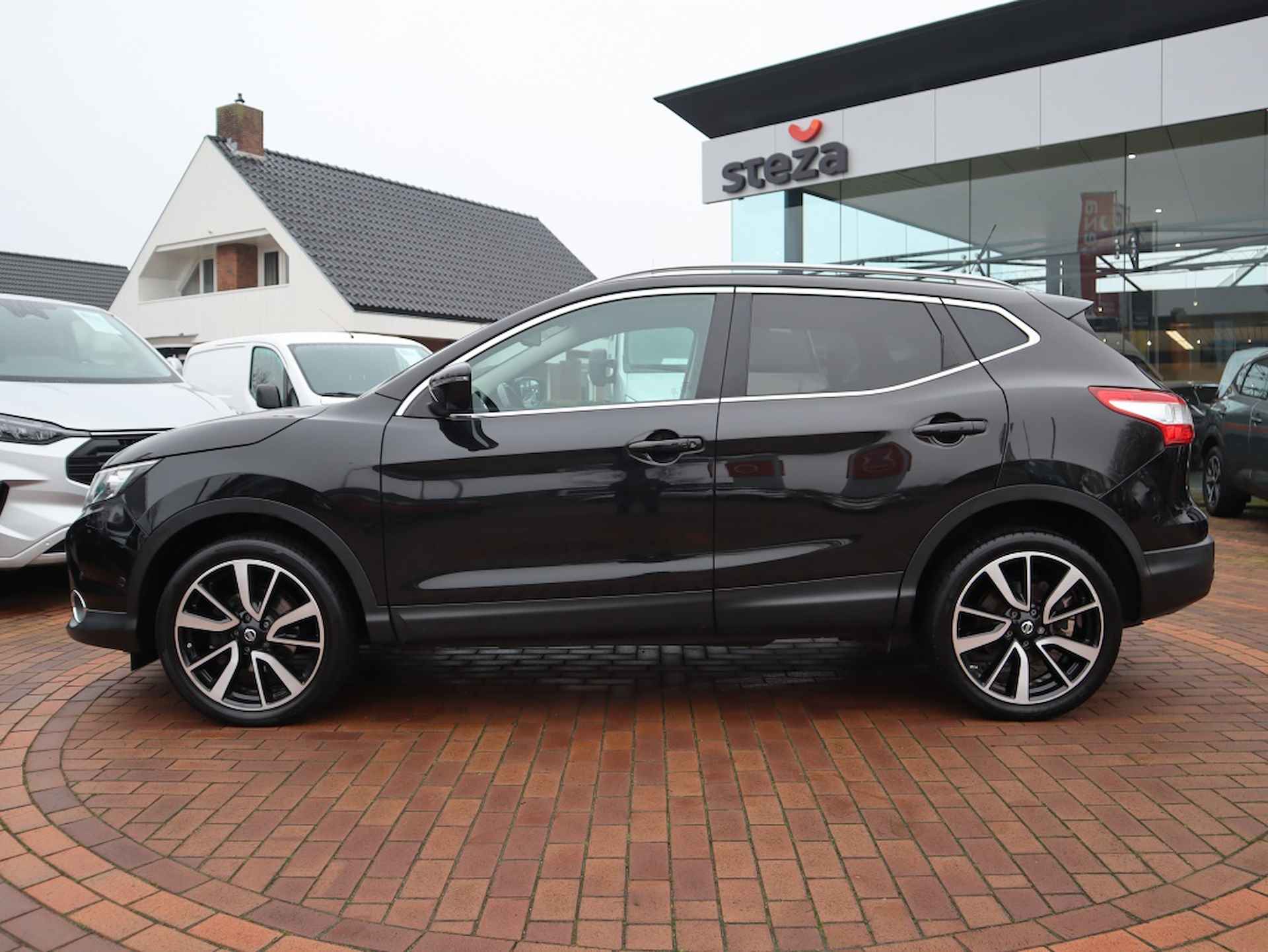 Nissan Qashqai 1.6 Tekna / Panorama dak / Stoelverwarming / Trekhaak - 5/30