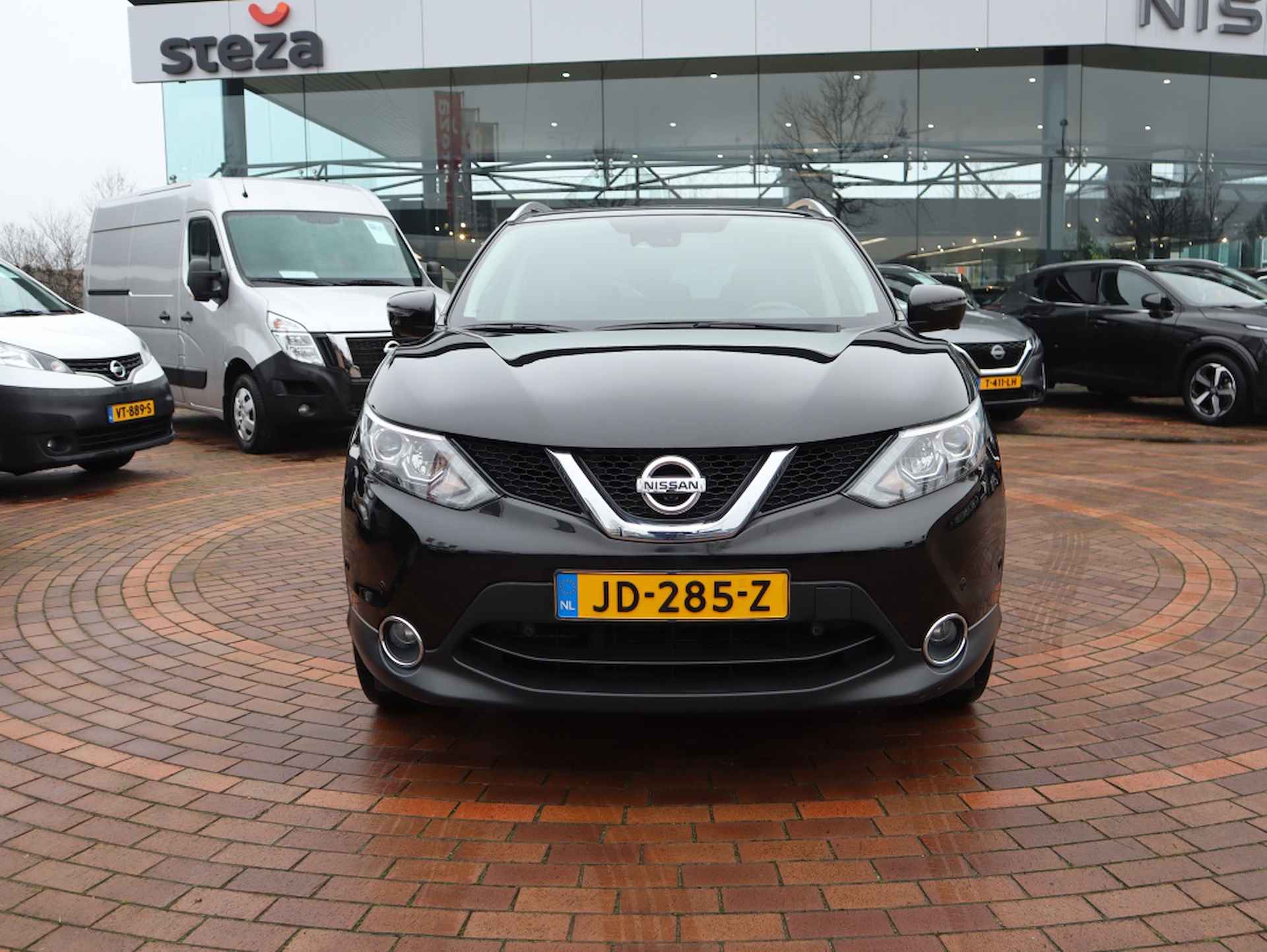 Nissan Qashqai 1.6 Tekna / Panorama dak / Stoelverwarming / Trekhaak - 15/30