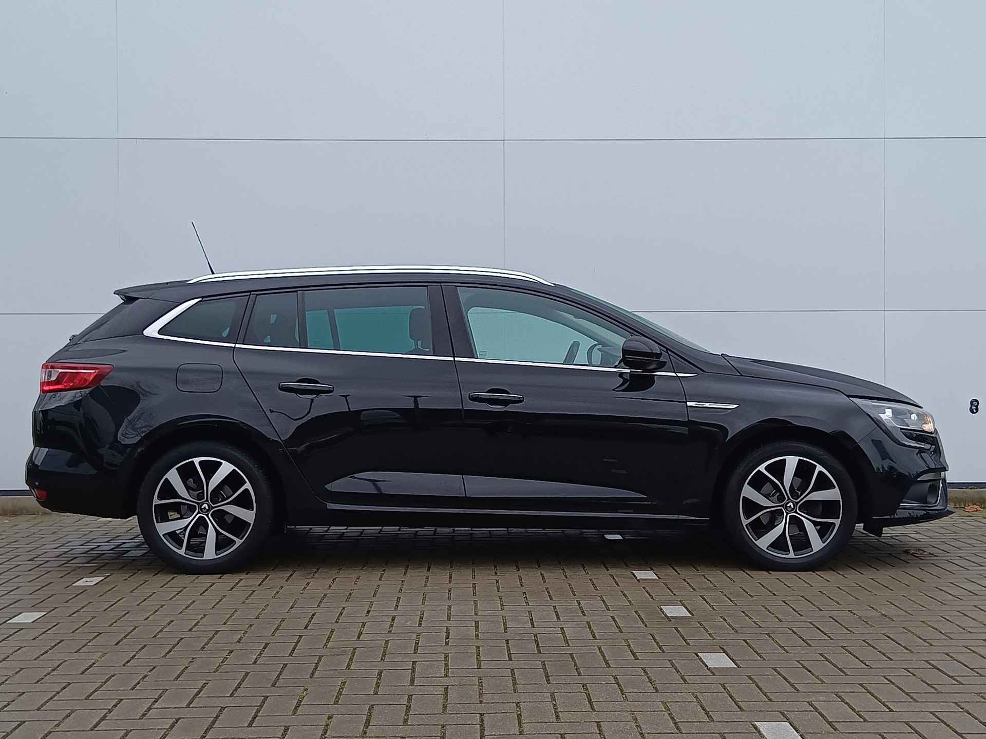 Renault Mégane Estate 1.3 TCe 140 Bose Trekhaak / Navigatie / Parkeercamera - 13/42