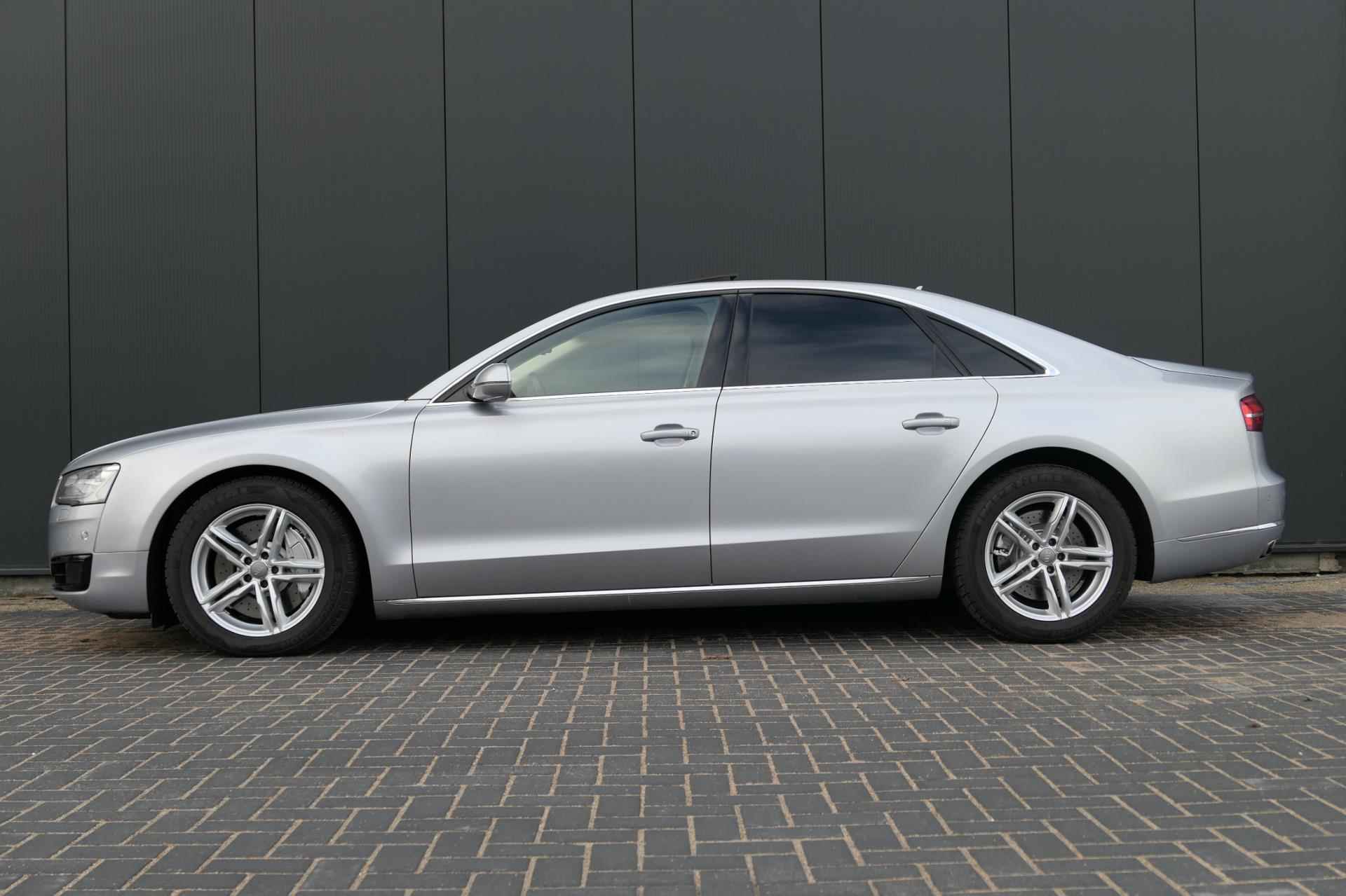 Audi A8 4.0 TFSI quattro Pro Line+ Schuifdak TV Leder Privacy Memory Luchtvering - 6/23