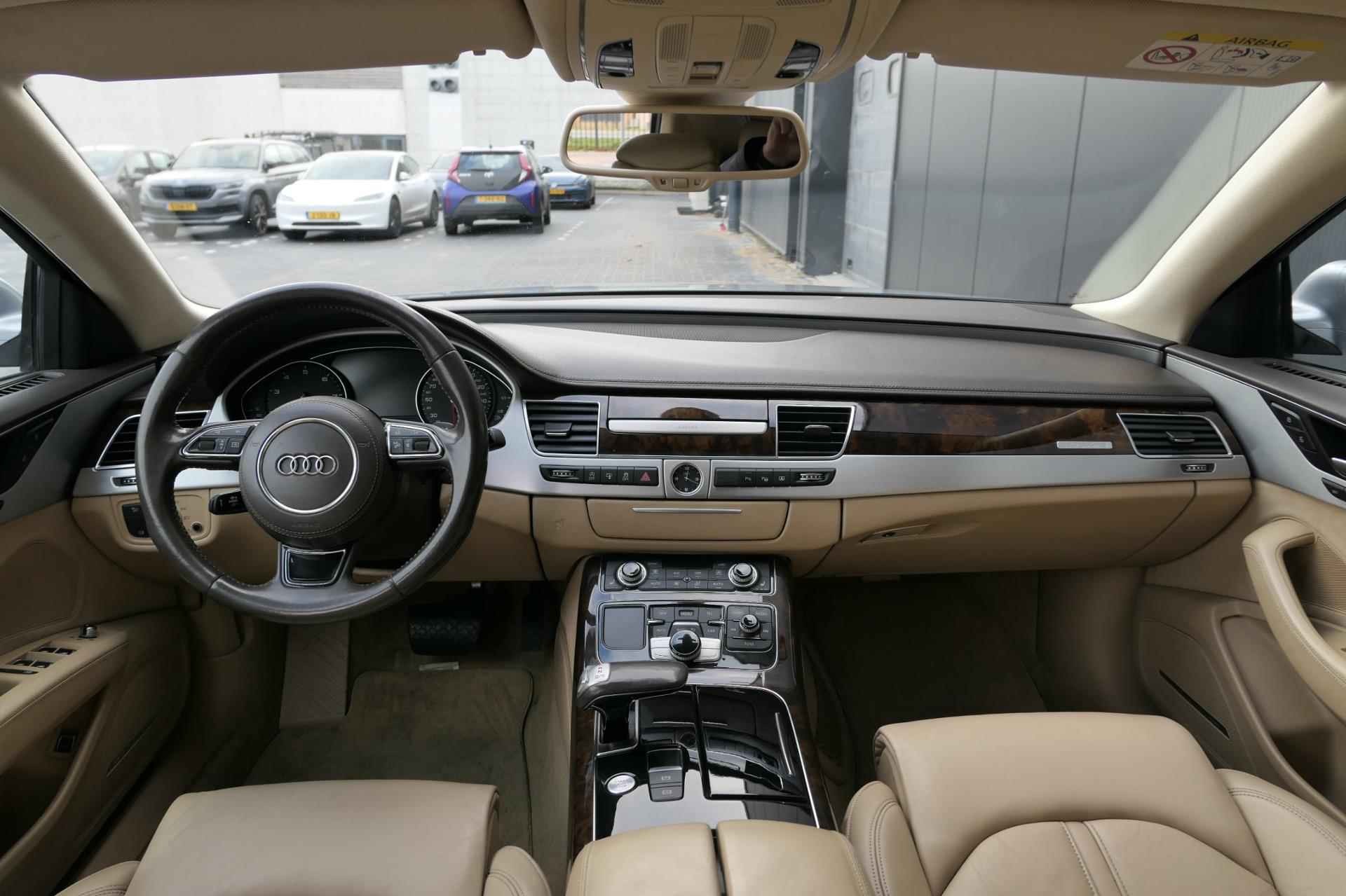 Audi A8 4.0 TFSI quattro Pro Line+ Schuifdak TV Leder Privacy Memory Luchtvering - 8/23