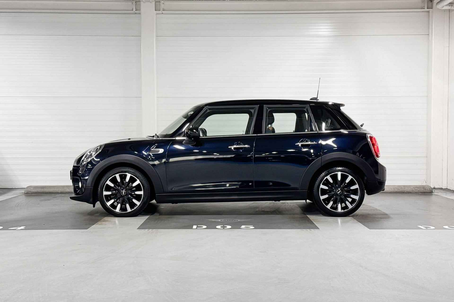 MINI 5-Deurs Cooper | Apple CarPlay | Stoelverwarming | Park Distance Control - 2/20