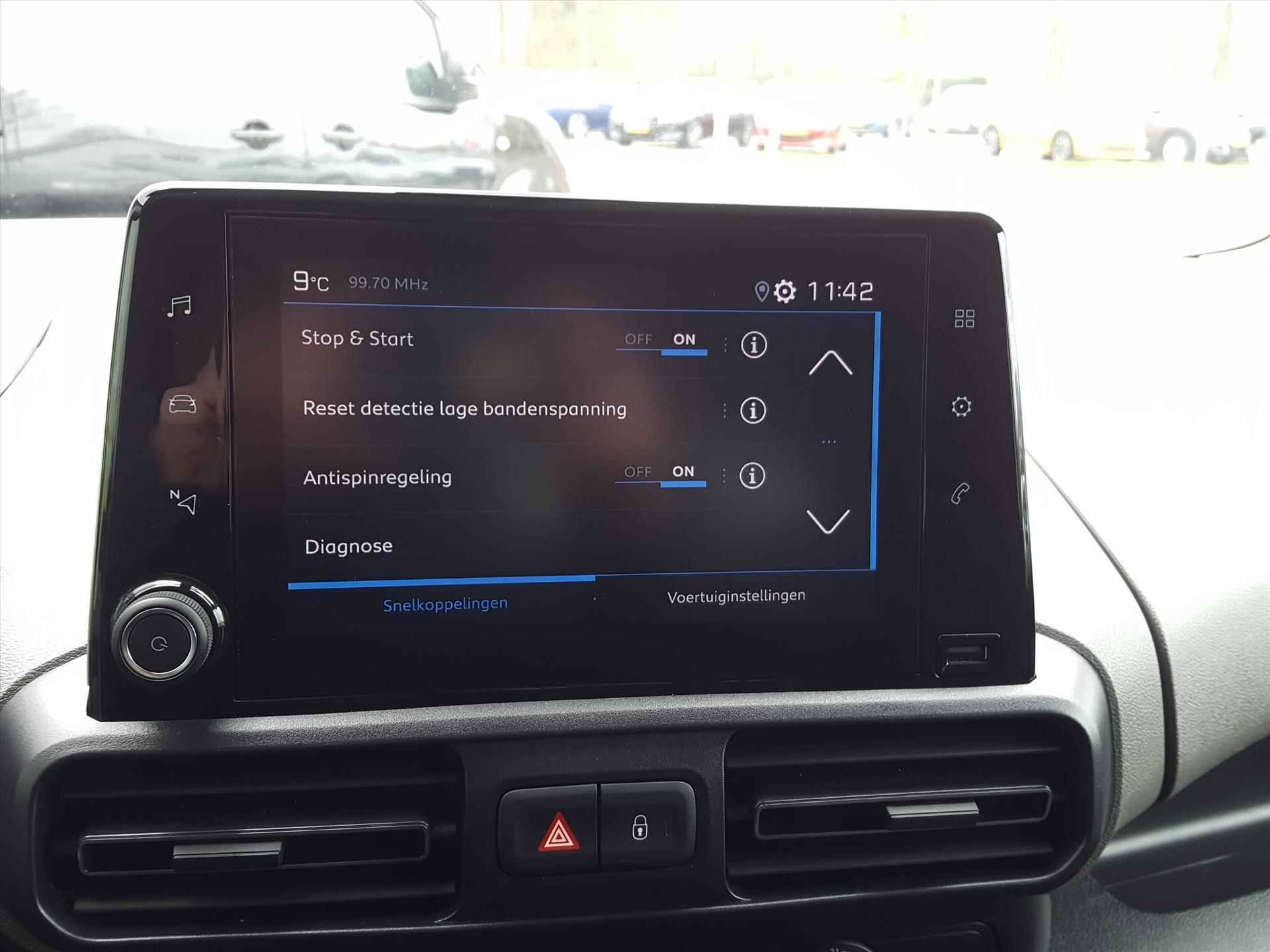 PEUGEOT Rifter 1.2 PureTech 110pk S&S Active AIRCO | Cruise control | Bluetooth | Navigatie via Apple Carplay & Android auto | 2 zijschuifdeuren - 29/54