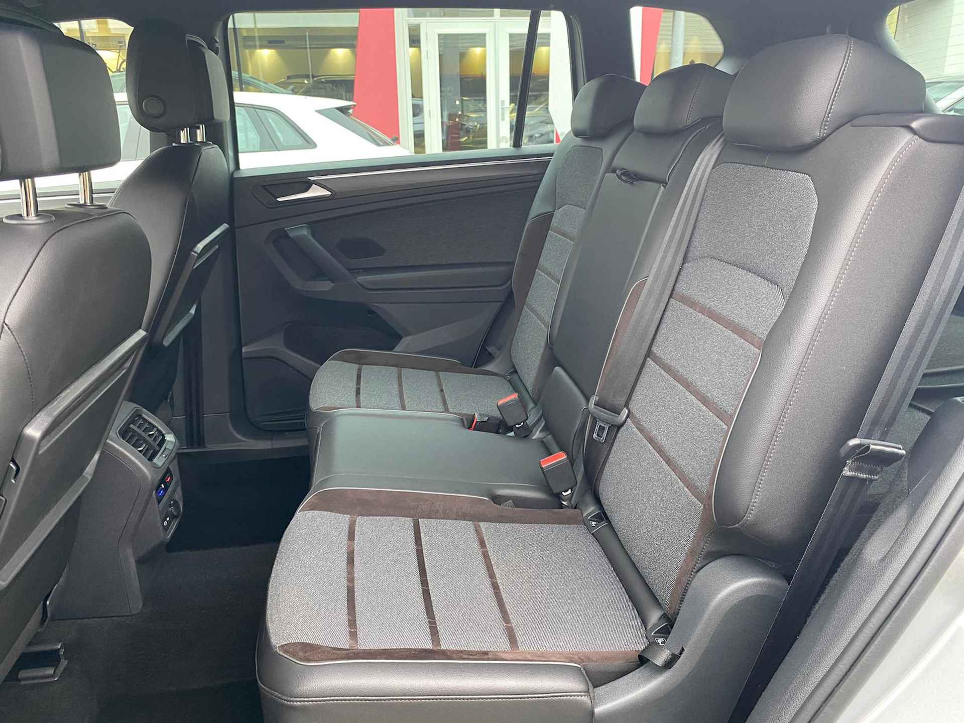 SEAT Tarraco 1.5 TSI 150pk DSG Xcellence 7p. / NAVI / APP.Connect / Elek. Zwenkbare Trekhaak / Elek. Achterklep / 360 Camera / 20" LMV - 28/33