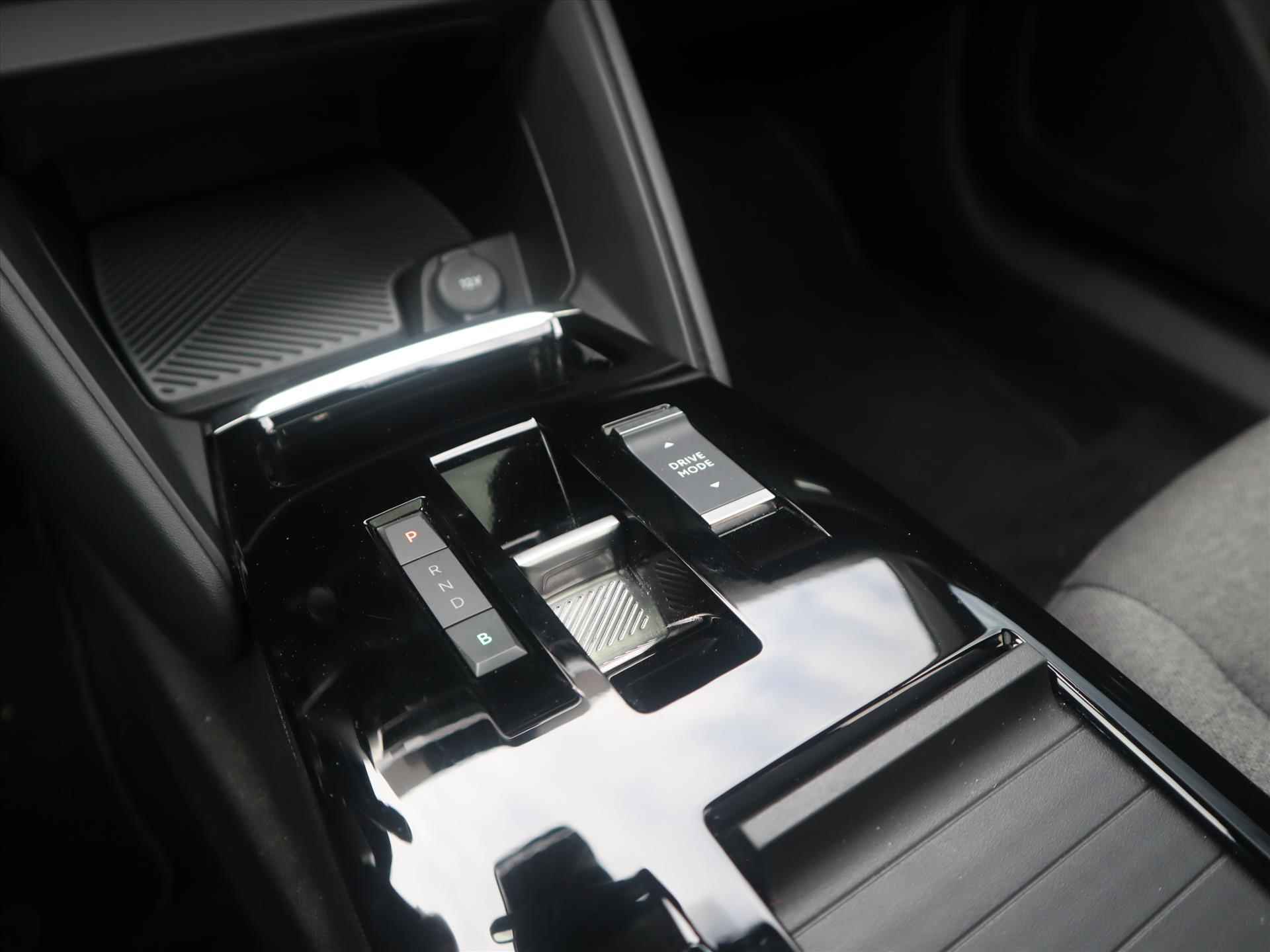 Citroen ë-C4 Auto v/d Week! EV 50kWh 136PK Automaat Shine, Rijklaarprijs | Panoramadak | Navigatie | Half leder - 37/66