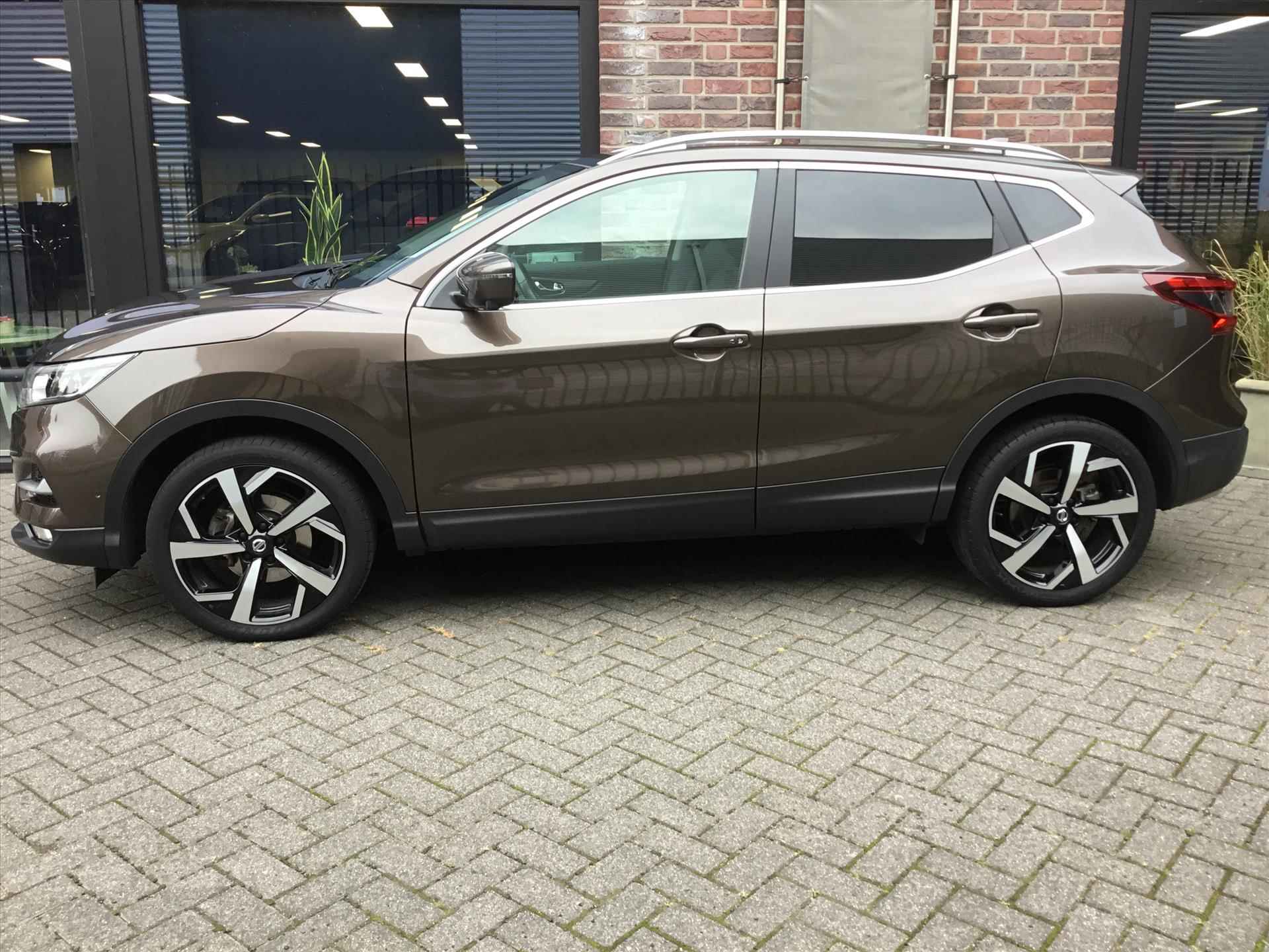 Nissan Qashqai 1.2  DIG-T 115pk Tekna / Panoramadak / Navigatie / 360° Camera / Stoelverwarming - 2/30