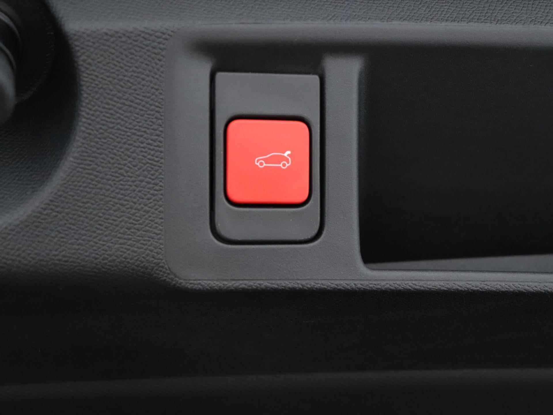 Peugeot 308 SW Hybrid GT 225pk Automaat | Navigatie | Camera | Lederen Bekleding | Adaptieve Cruise Control | Elektrisch Bedienbare Achterklep - 14/38