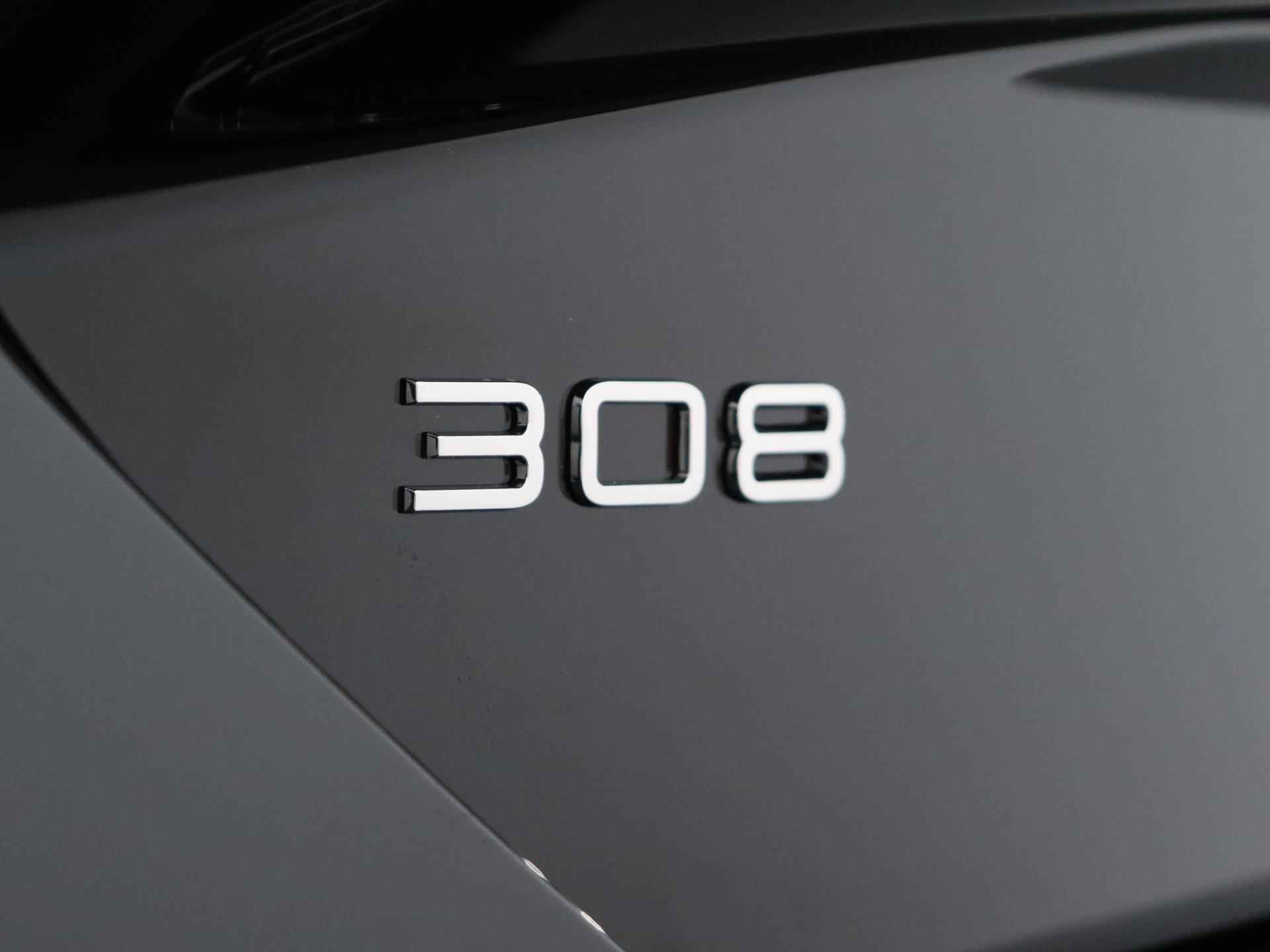 Peugeot 308 SW Hybrid GT 225pk Automaat | Navigatie | Camera | Lederen Bekleding | Adaptieve Cruise Control | Elektrisch Bedienbare Achterklep - 15/38