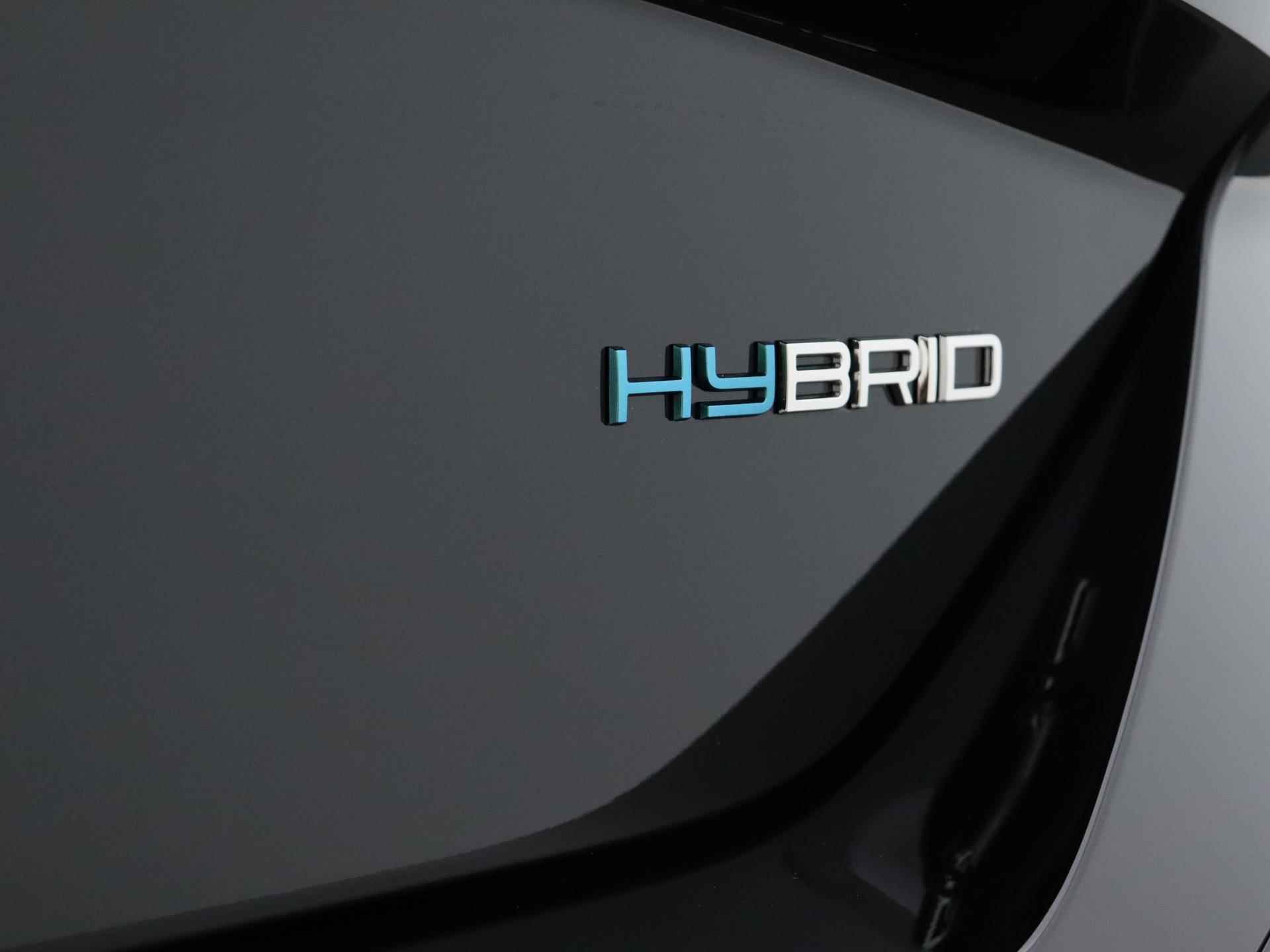 Peugeot 308 SW Hybrid GT 225pk Automaat | Navigatie | Camera | Lederen Bekleding | Adaptieve Cruise Control | Elektrisch Bedienbare Achterklep - 16/38