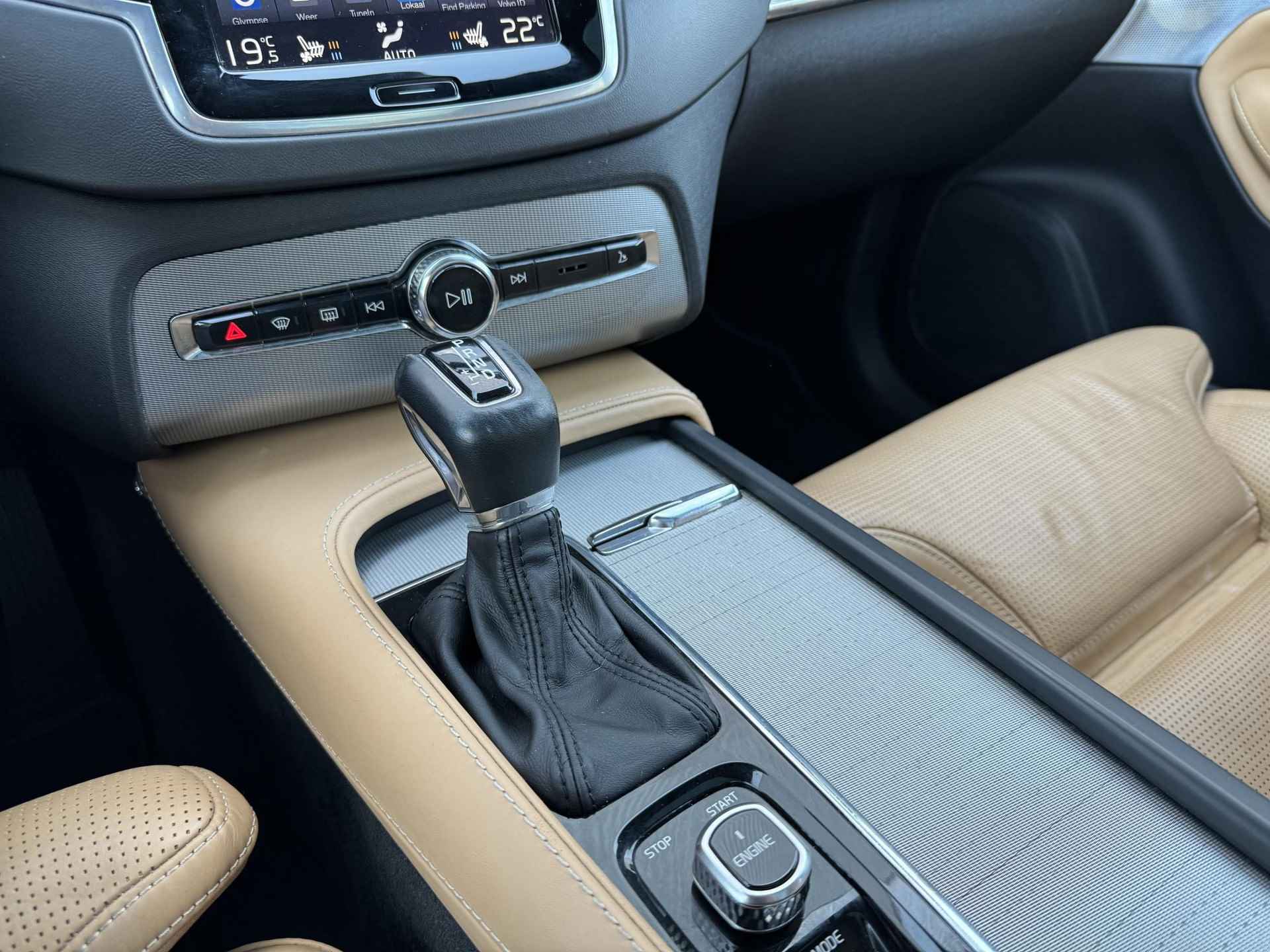 Volvo XC90 T6 AWD Inscription 320 PK| Luchtvering | Bowers & Wilkins audio | Head-up Display | Carplay | 360º Camera | Elektr. Panoramadak - 23/30