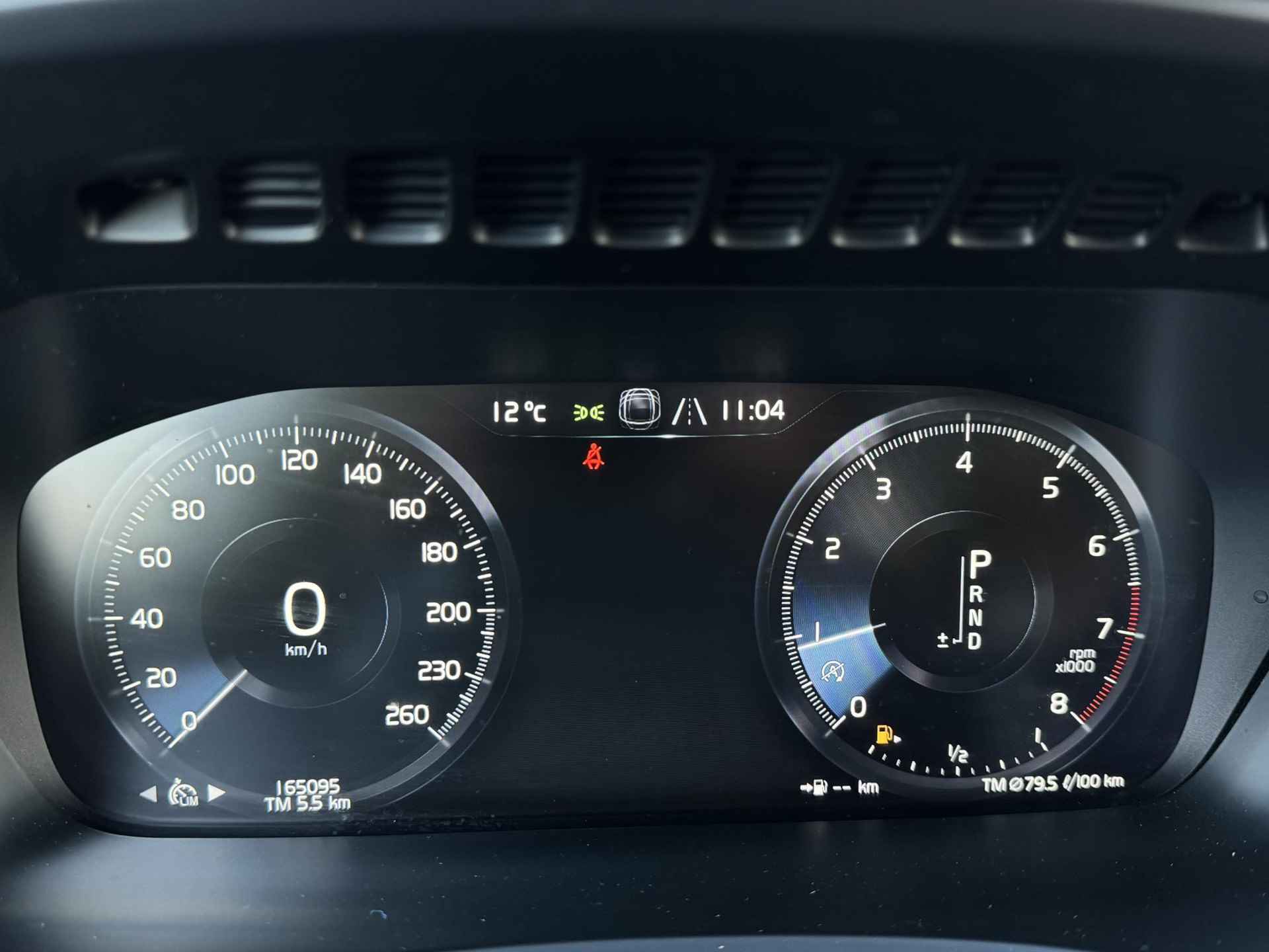 Volvo XC90 T6 AWD Inscription 320 PK| Luchtvering | Bowers & Wilkins audio | Head-up Display | Carplay | 360º Camera | Elektr. Panoramadak - 26/30