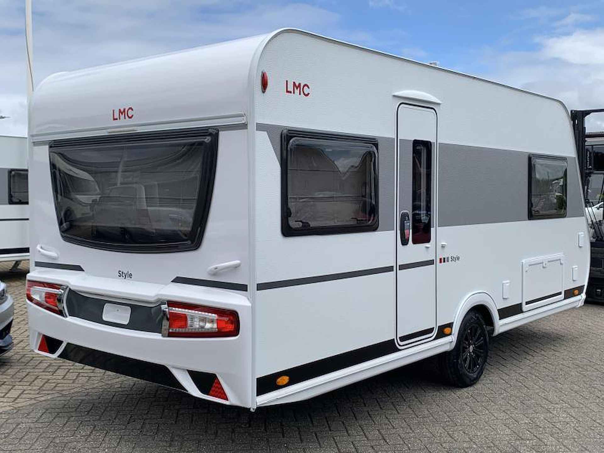 LMC Style 440 D NIEUW MODEL 2024 - 4/20