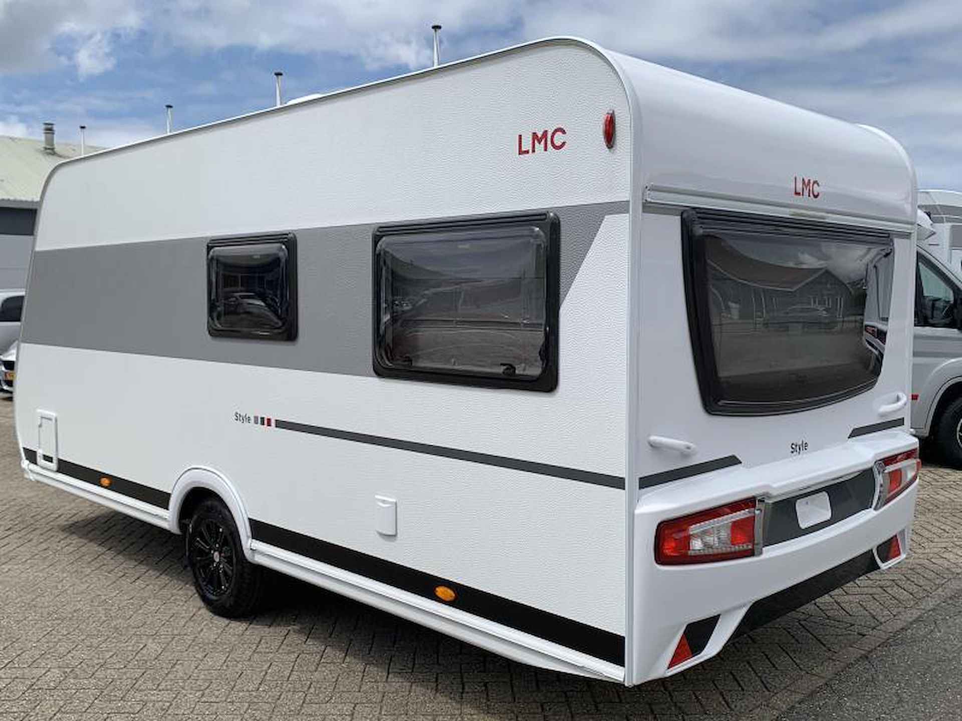 LMC Style 440 D NIEUW MODEL 2024 - 6/20