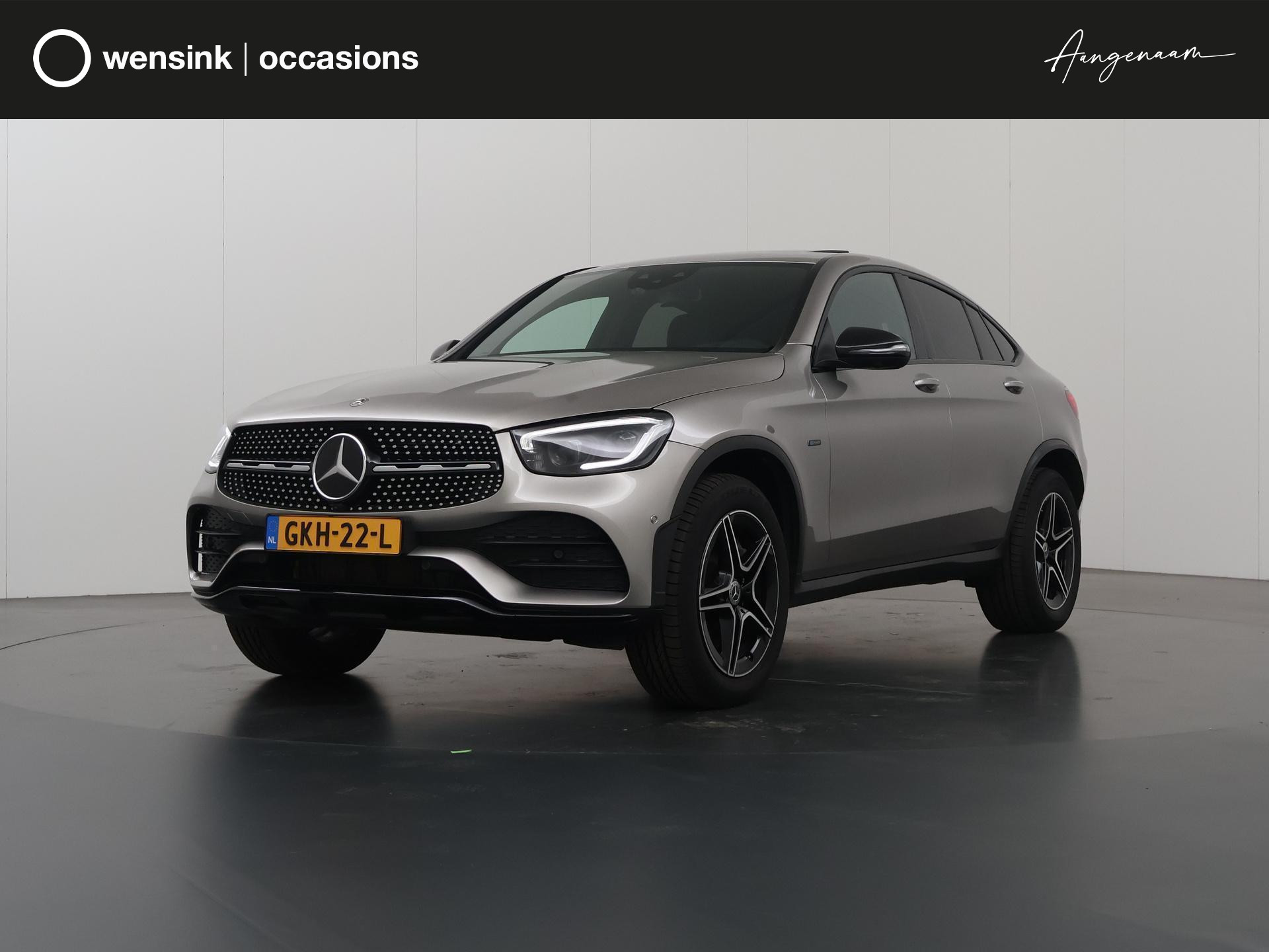 Mercedes-Benz GLC-klasse 300e 4MATIC Premium Plus | Adaptieve Cruise Control | Luchtvering | Camera | Sportstoelen | Climate Control | Interieur Verlichting | Ele. verstelbare stoelen + Geheugen | Panoramadak |