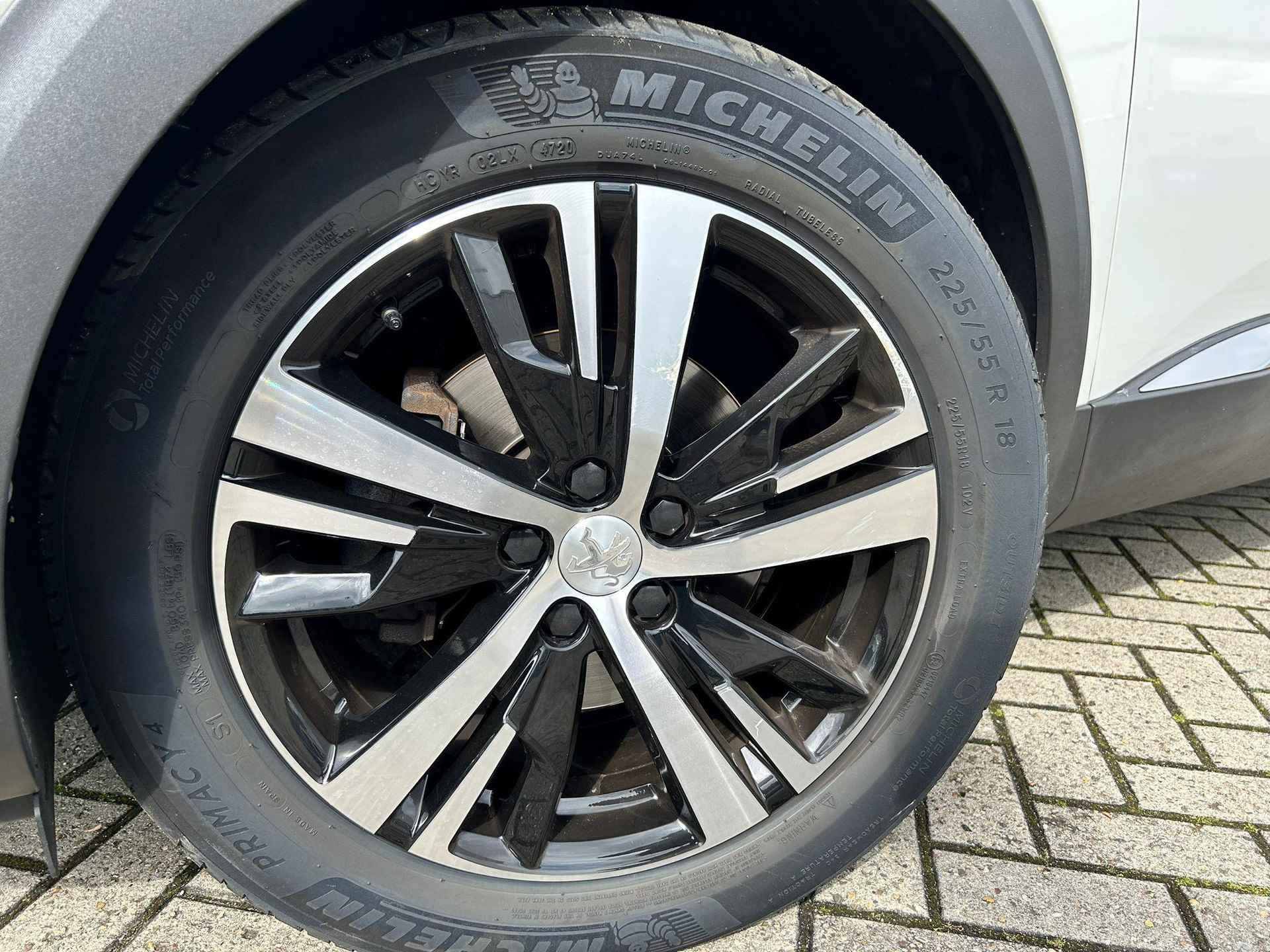 Peugeot 3008 1.2 PureTech GT - 35/40