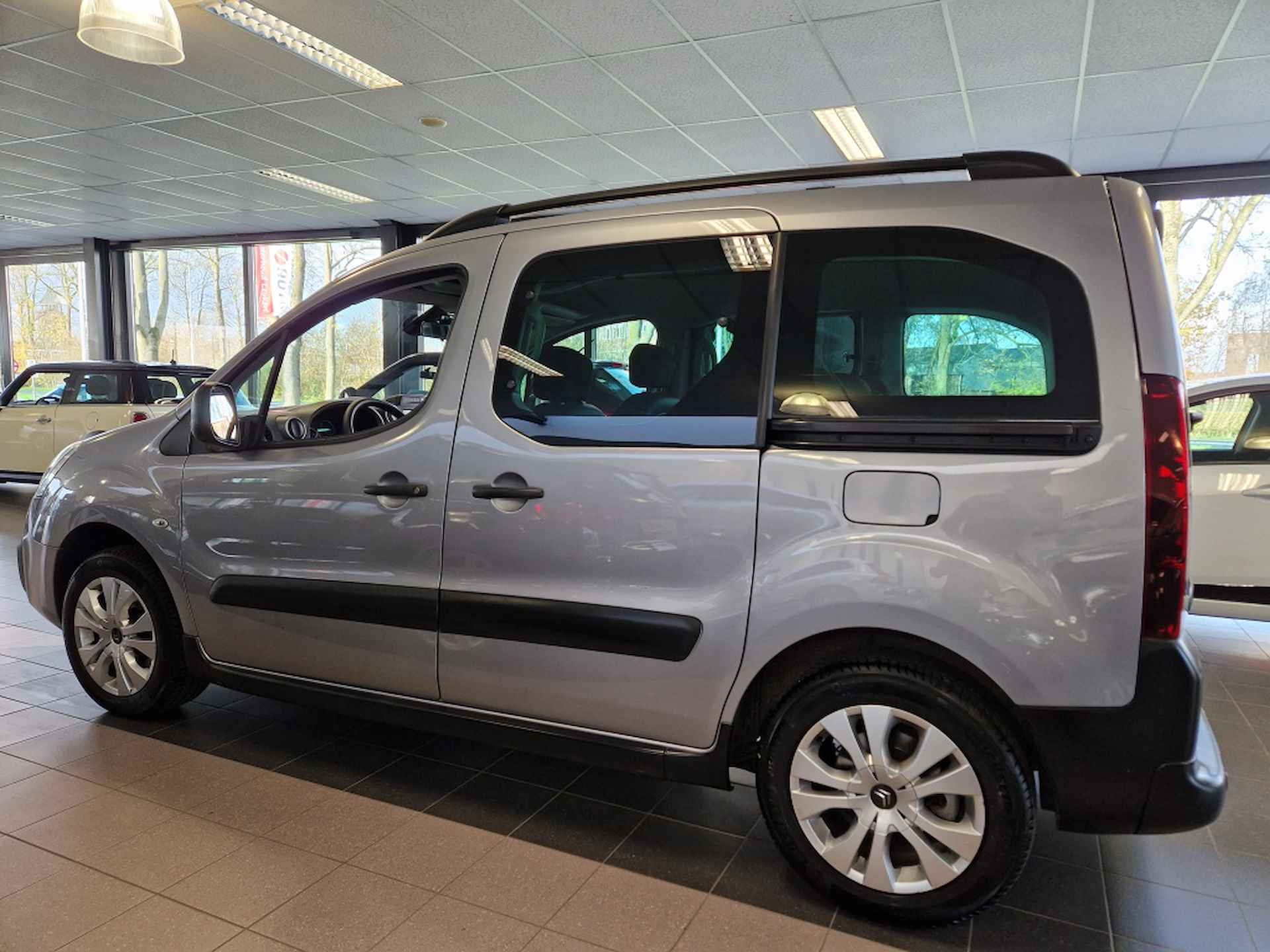 Citroen Berlingo 1.2 PureTech XTR | nwe distributie | topstaat - 2/15