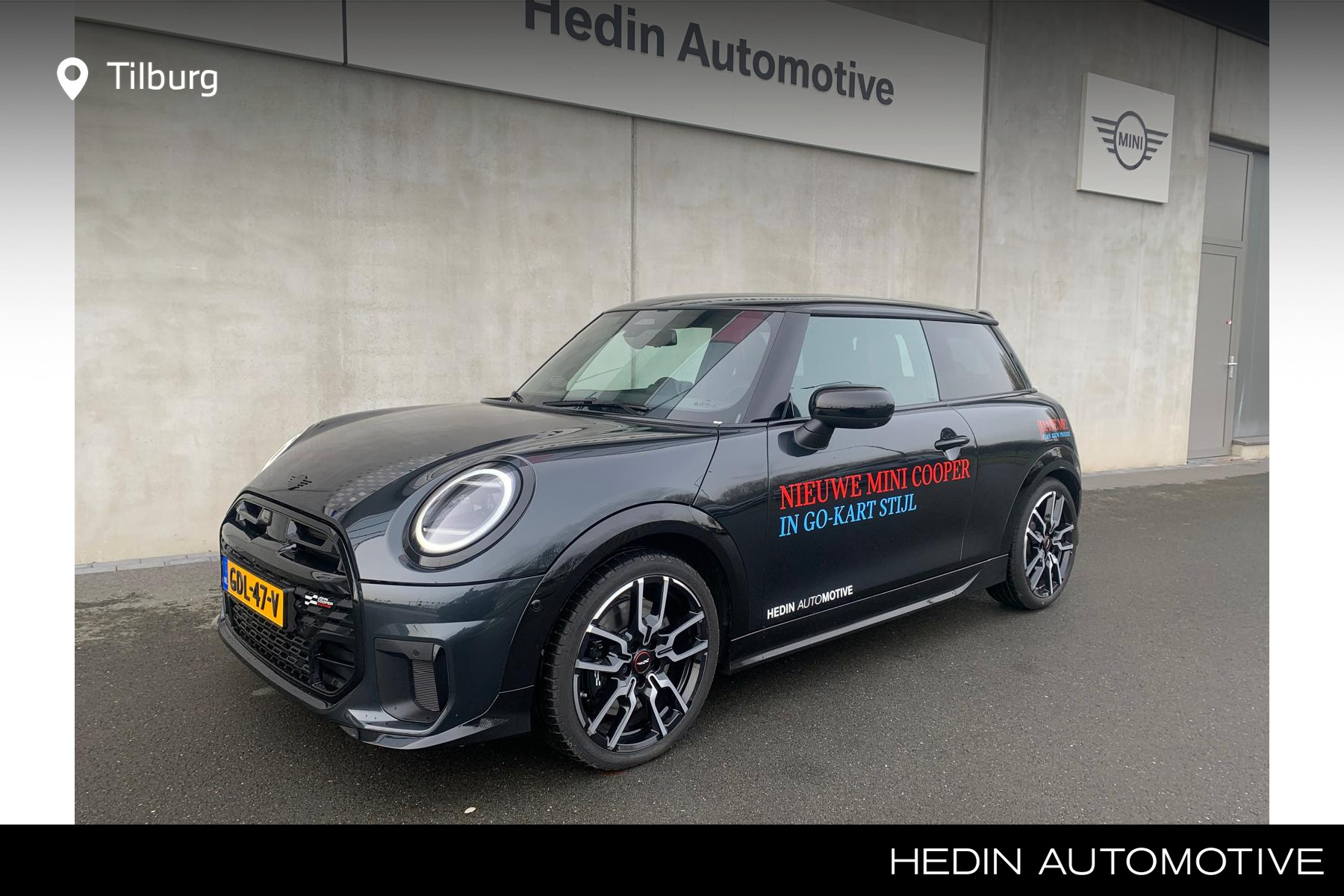 MINI Cooper S | JCW Trim | Package XL | | Comfort Access | Driving Assistant Plus | Elektrisch verstelbare en verwarmbare stoelen |  MINI Head-Up Display |