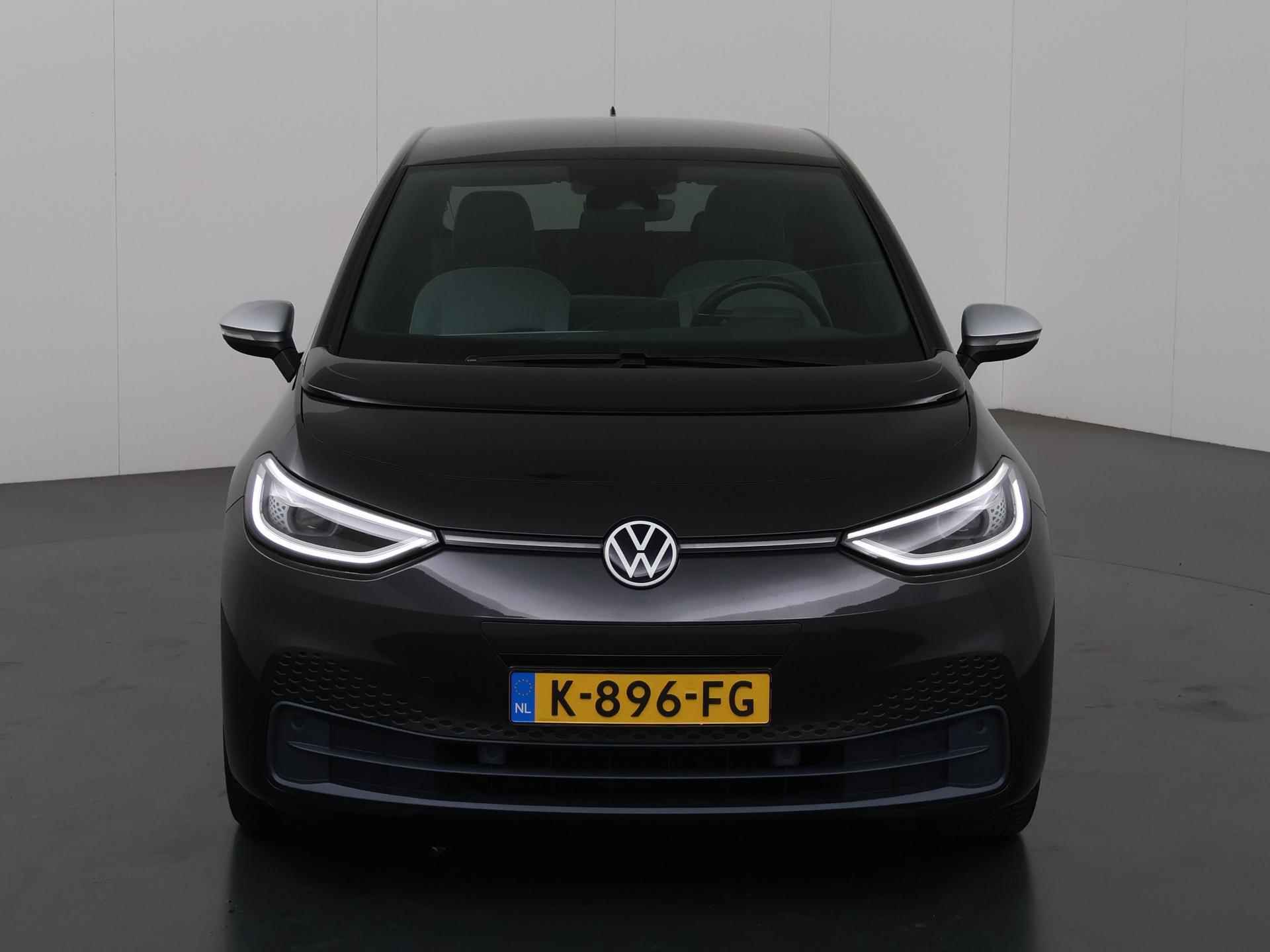 Volkswagen ID.3 First Plus 58 kWh | Navigatie | Parkeercamera | Stoelverwarming | Keyless Go | Cruise Control Adaptief | - 4/53