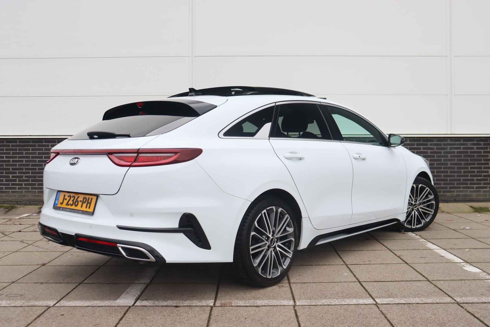 Kia ProCeed 1.4 T-GDI GT-PlusLine * Pano * Stoel - Stuur Verwarming * Navi * - 4/51